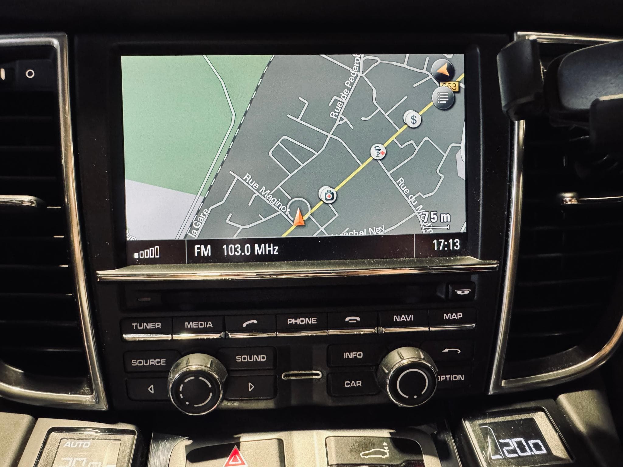 Porsche Panamera Turbo V8 4.8 520 PDK (2014) - Photo 14