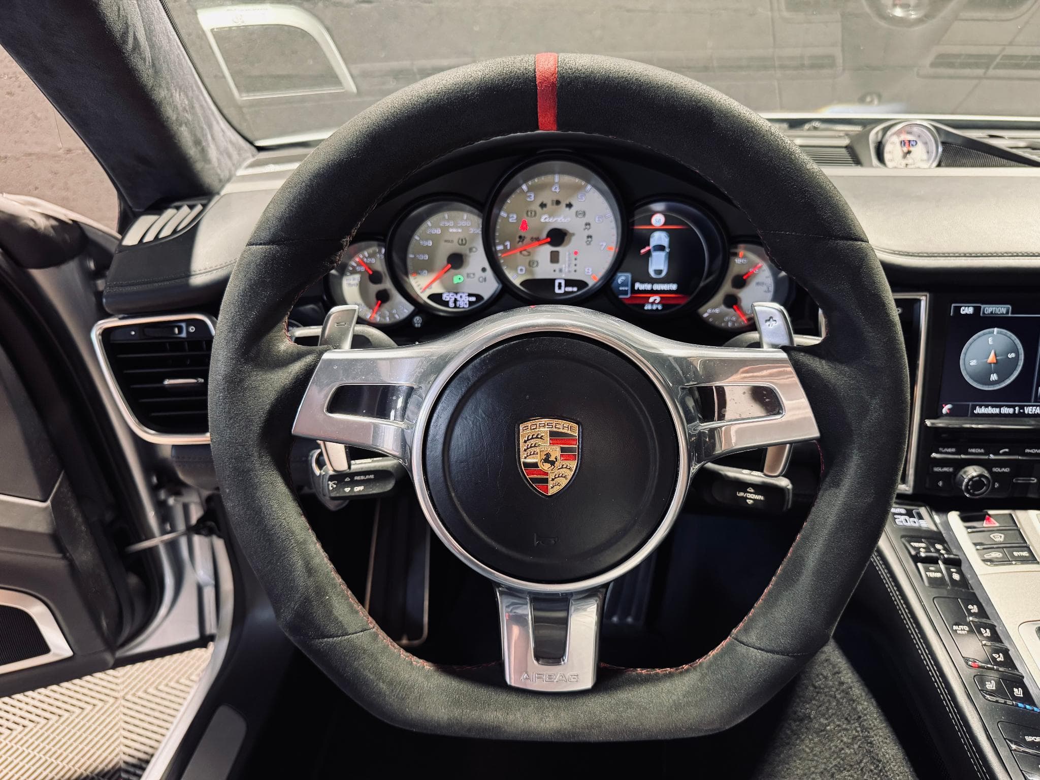 Porsche Panamera Turbo V8 4.8 520 PDK (2014) - Photo 12