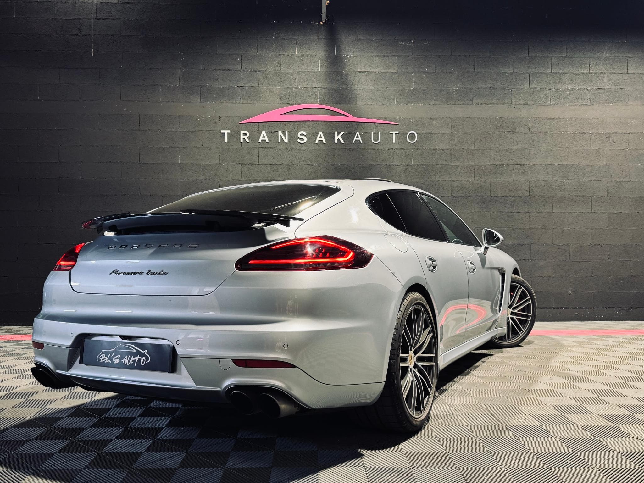 Porsche Panamera Turbo V8 4.8 520 PDK (2014) - Photo 6