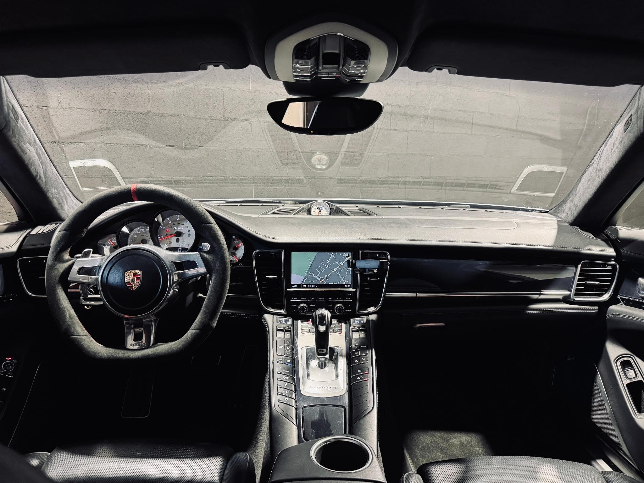 Porsche Panamera Turbo V8 4.8 520 PDK (2014) - Photo 8