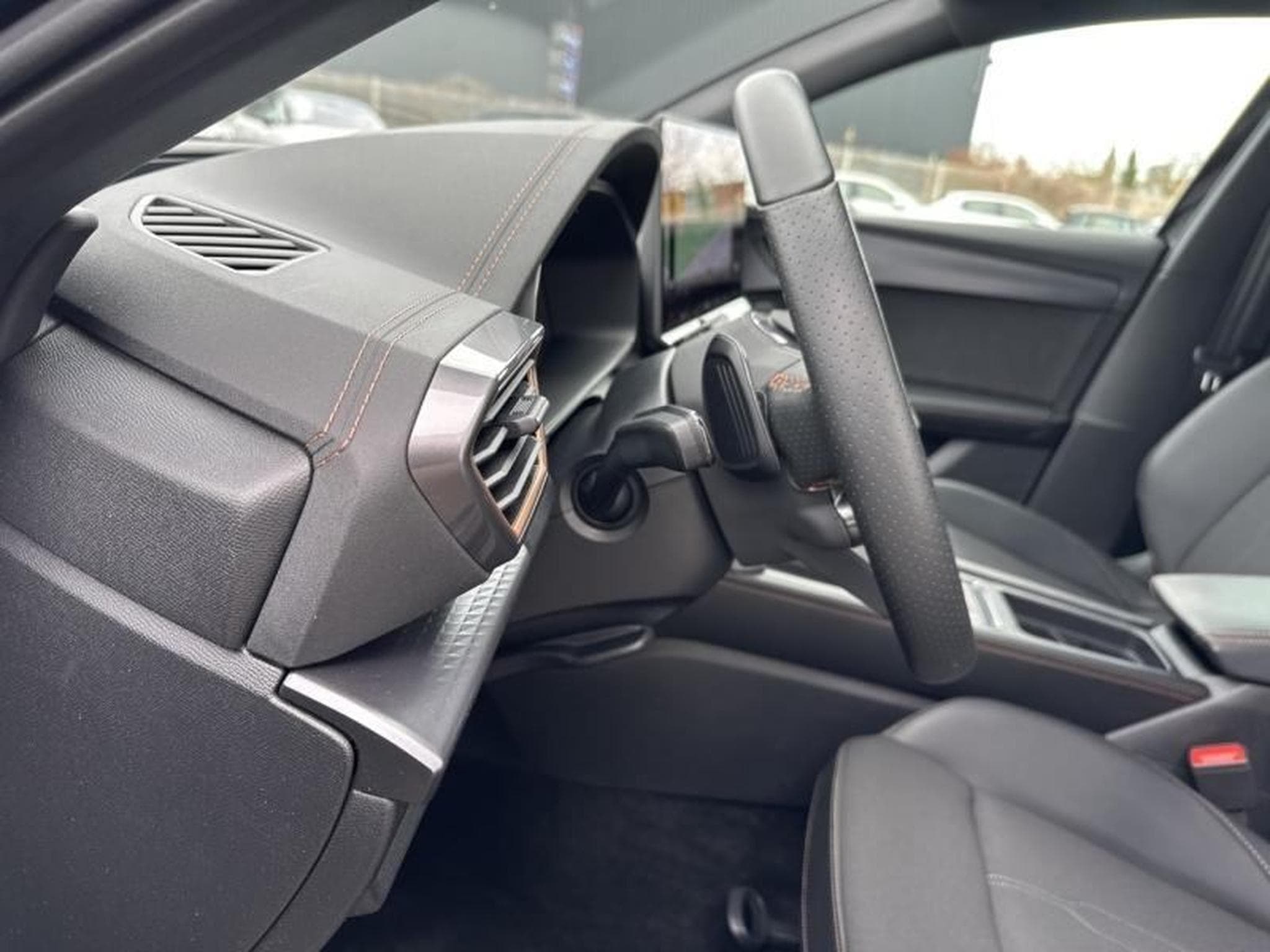 Cupra Leon 2.0 TDI 150ch DSG7 (2025) - Foto 8