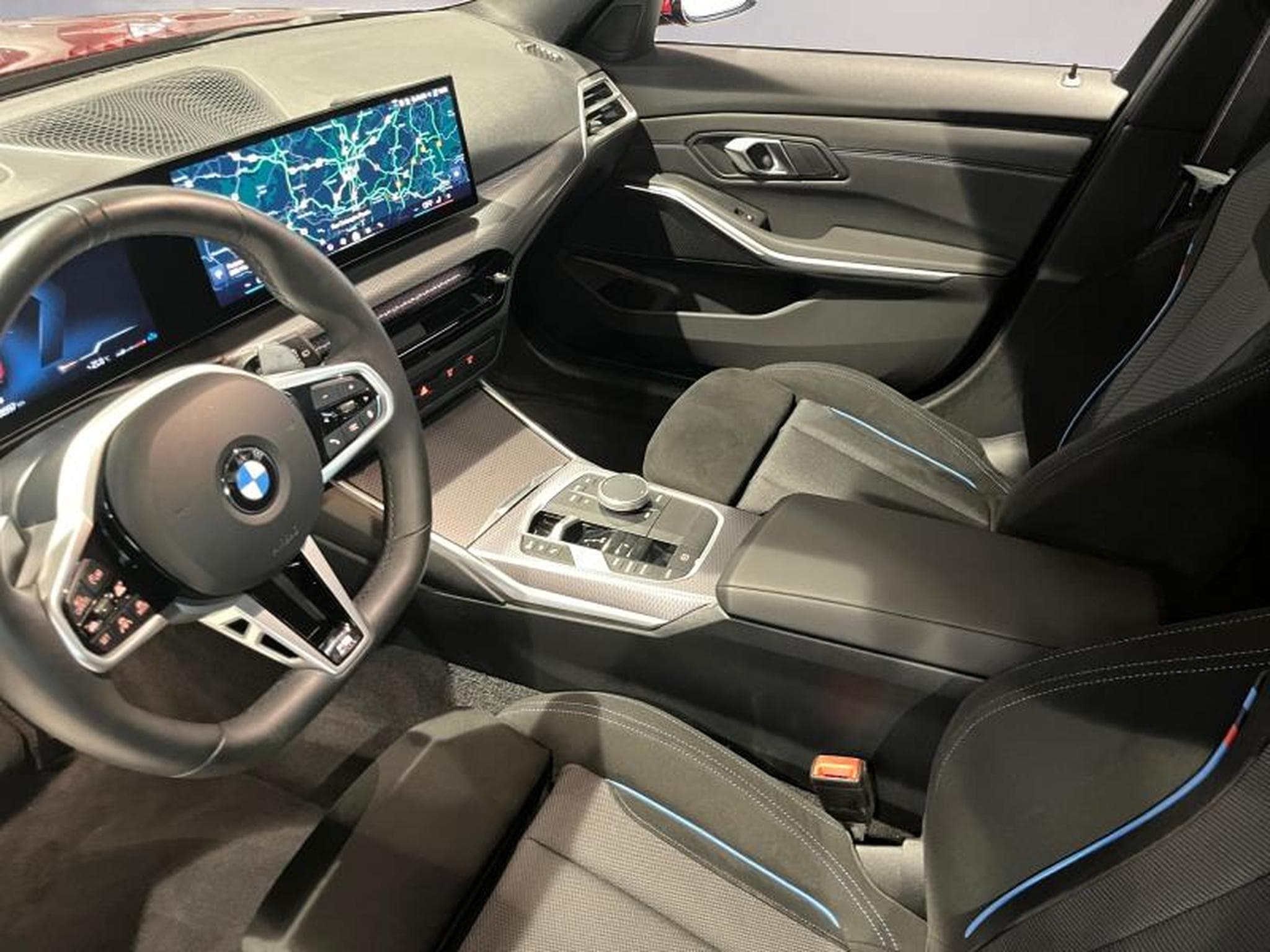 BMW 320 320d xDrive Touring M Sport (2025) - Foto 10