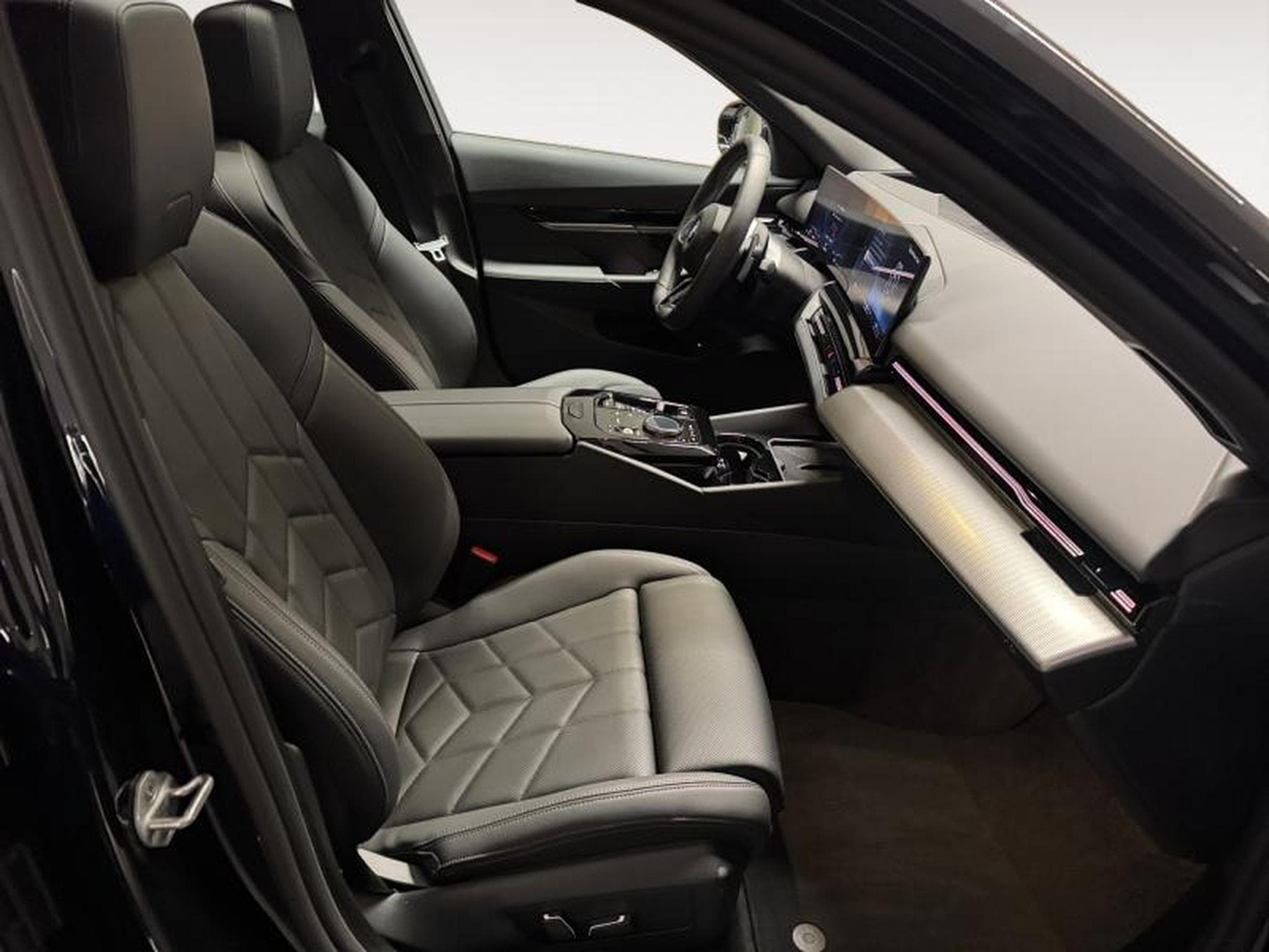 BMW 520 Touring (2025) - Foto 10