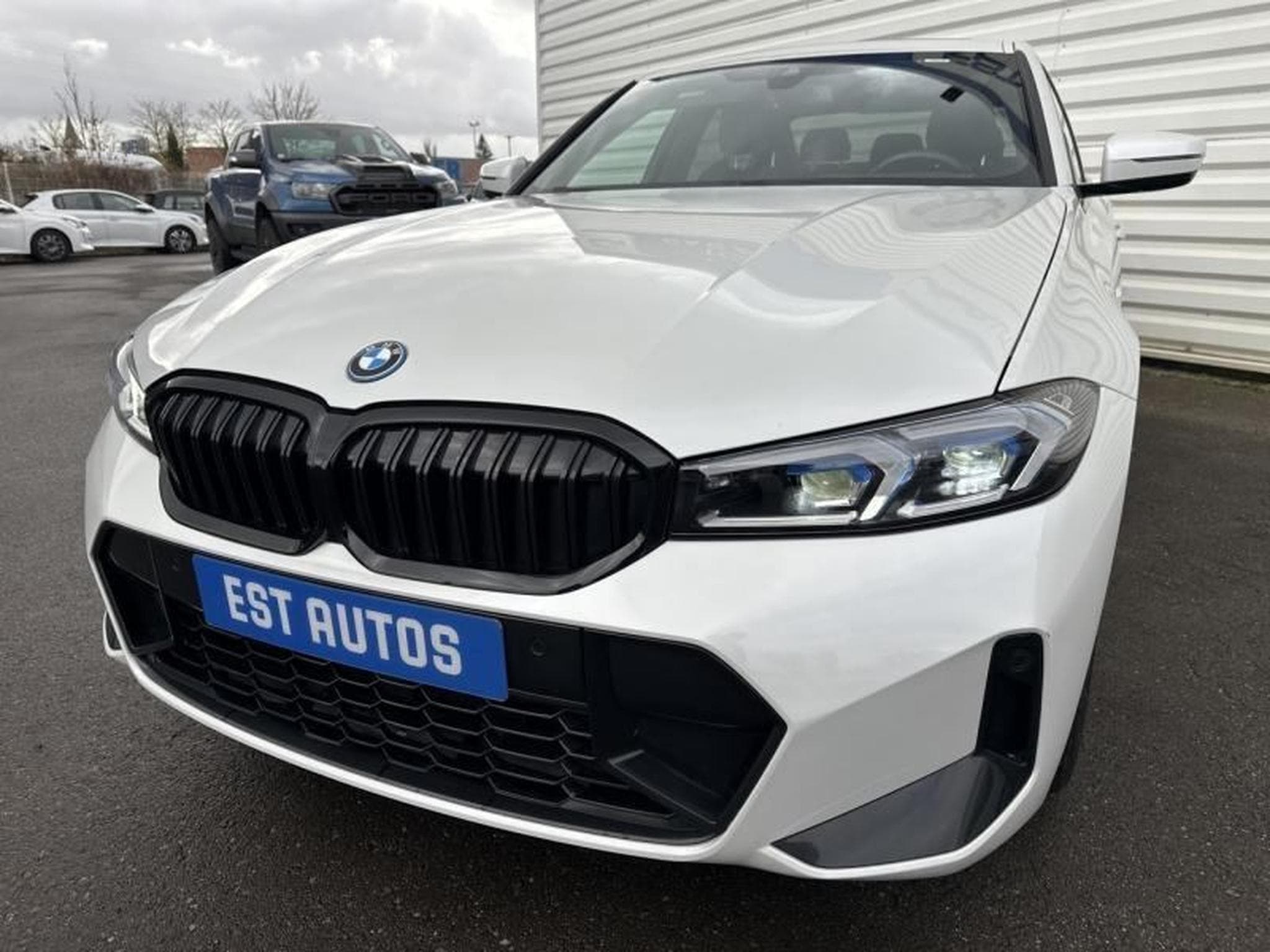 BMW 330 3.0 Hybride 292ch (2024) - Foto 3