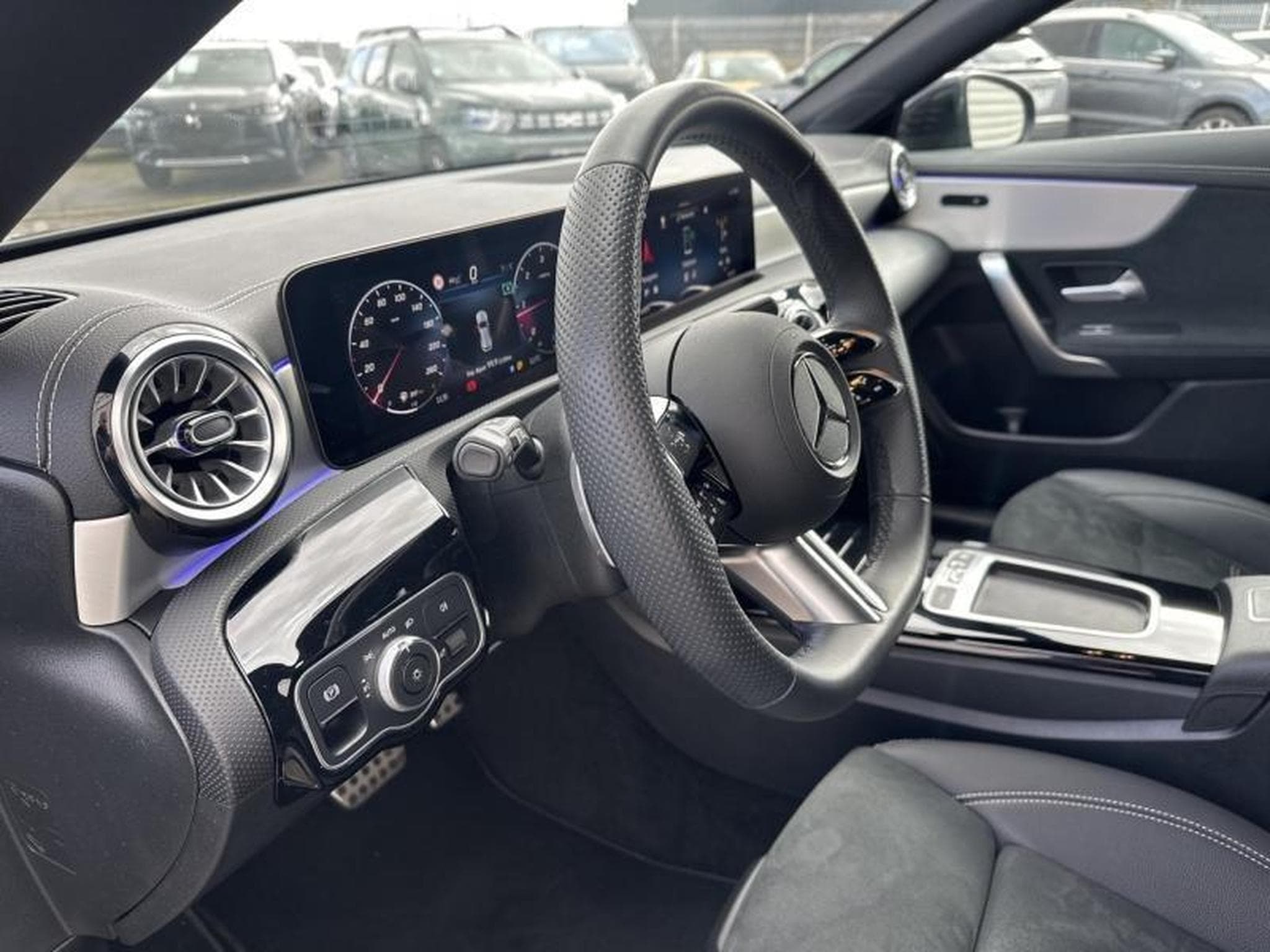 Mercedes CLA 200 CLA Shooting Brake 200 d 150ch AMG Line 8G-DCT NIGTH Edition (2025) - Photo 8