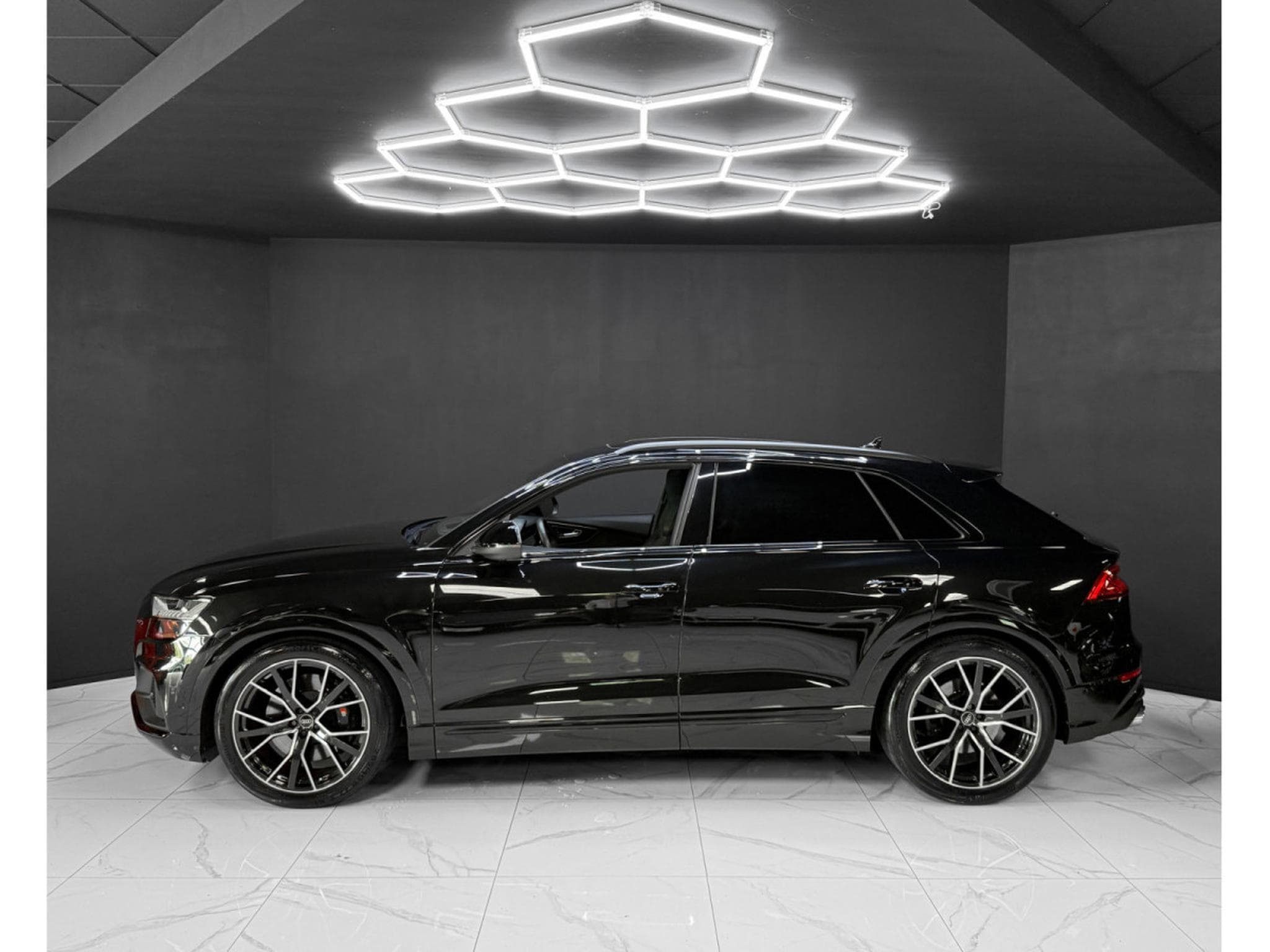 Audi SQ8 4.0 TFSI / MATRIX / B&O / PANO / HEAD-UP / 360° (2023) - Foto 2