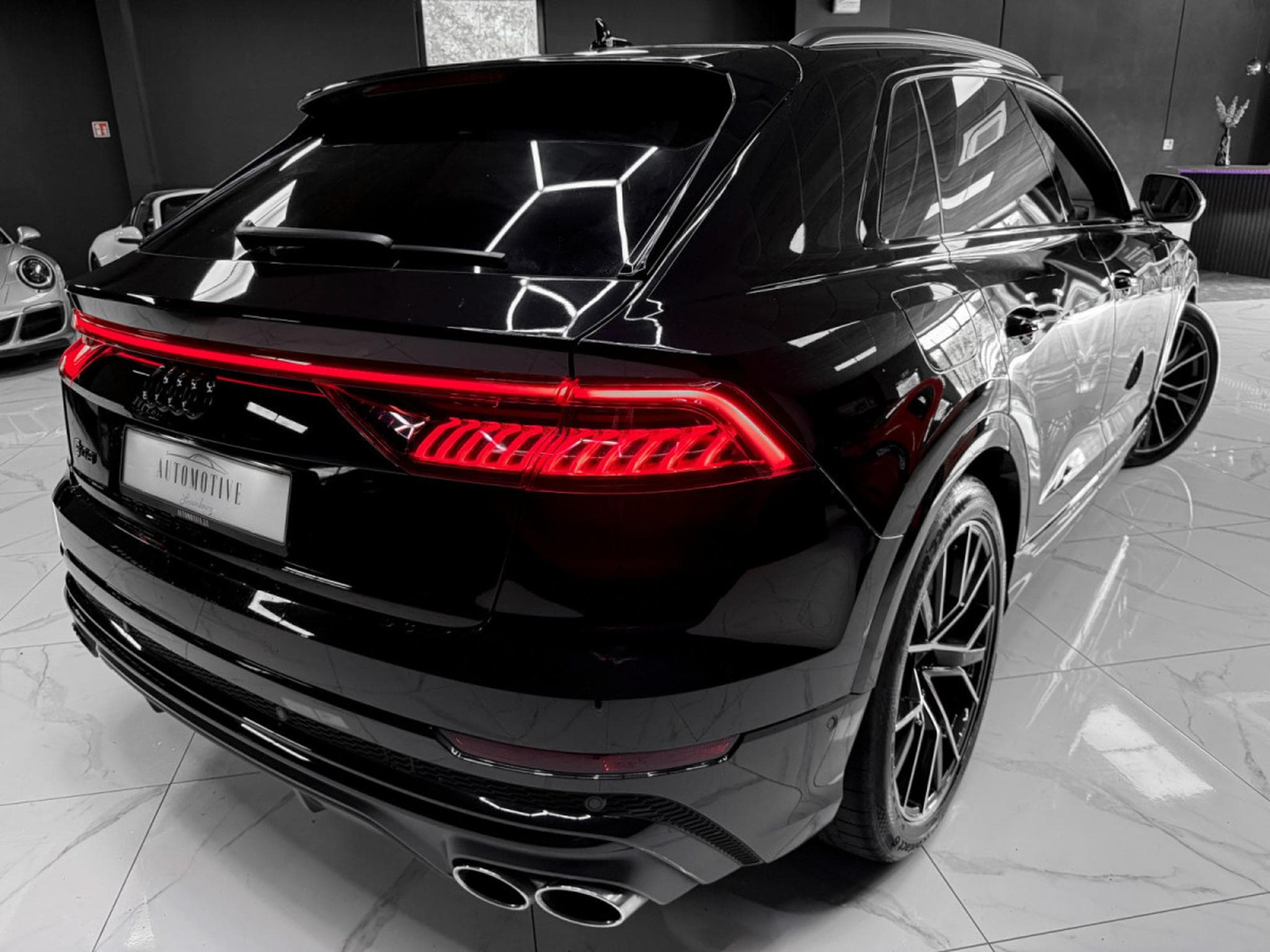 Audi SQ8 4.0 TFSI / MATRIX / B&O / PANO / HEAD-UP / 360° (2023) - Foto 9