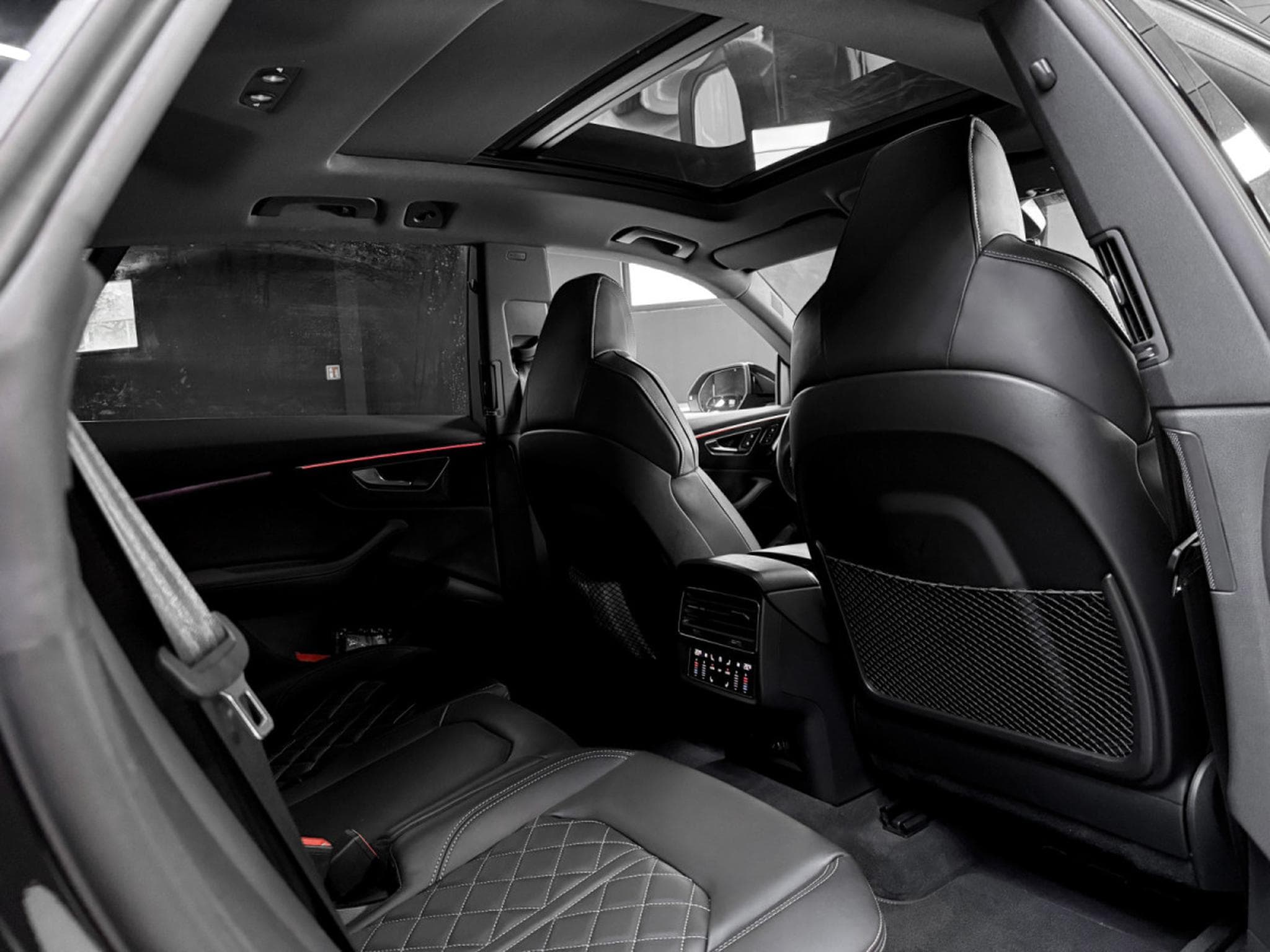 Audi SQ8 4.0 TFSI / MATRIX / B&O / PANO / HEAD-UP / 360° (2023) - Foto 15