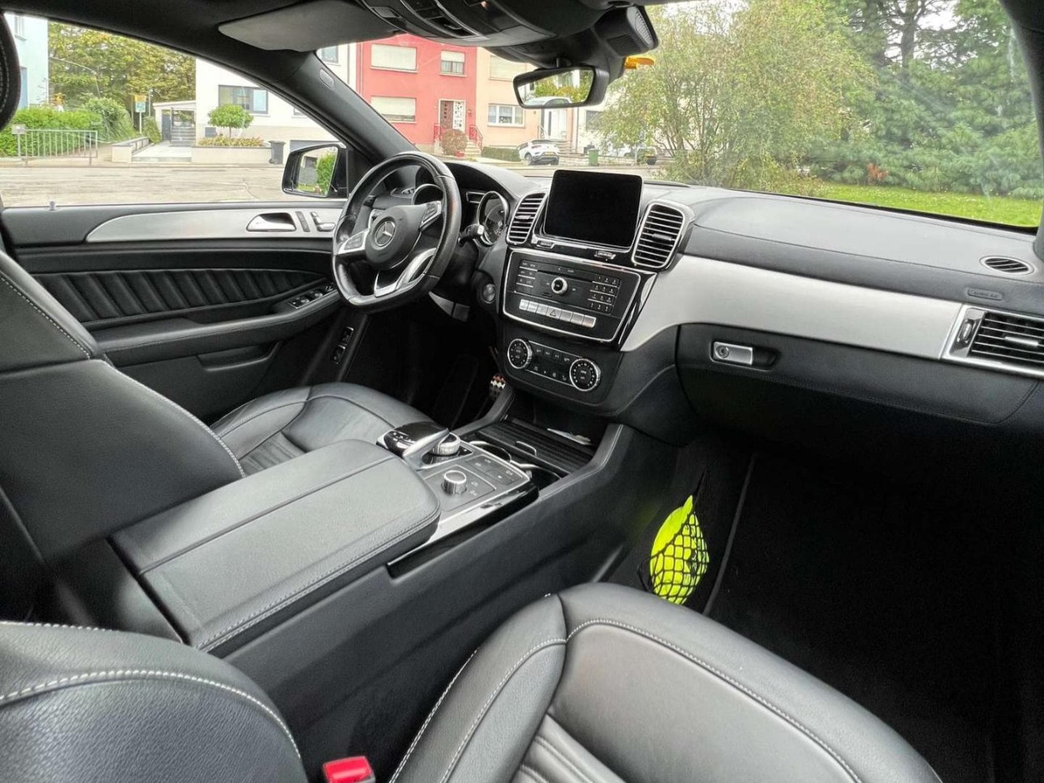 Mercedes GLE 350 AMG Line (2019) - Photo 2
