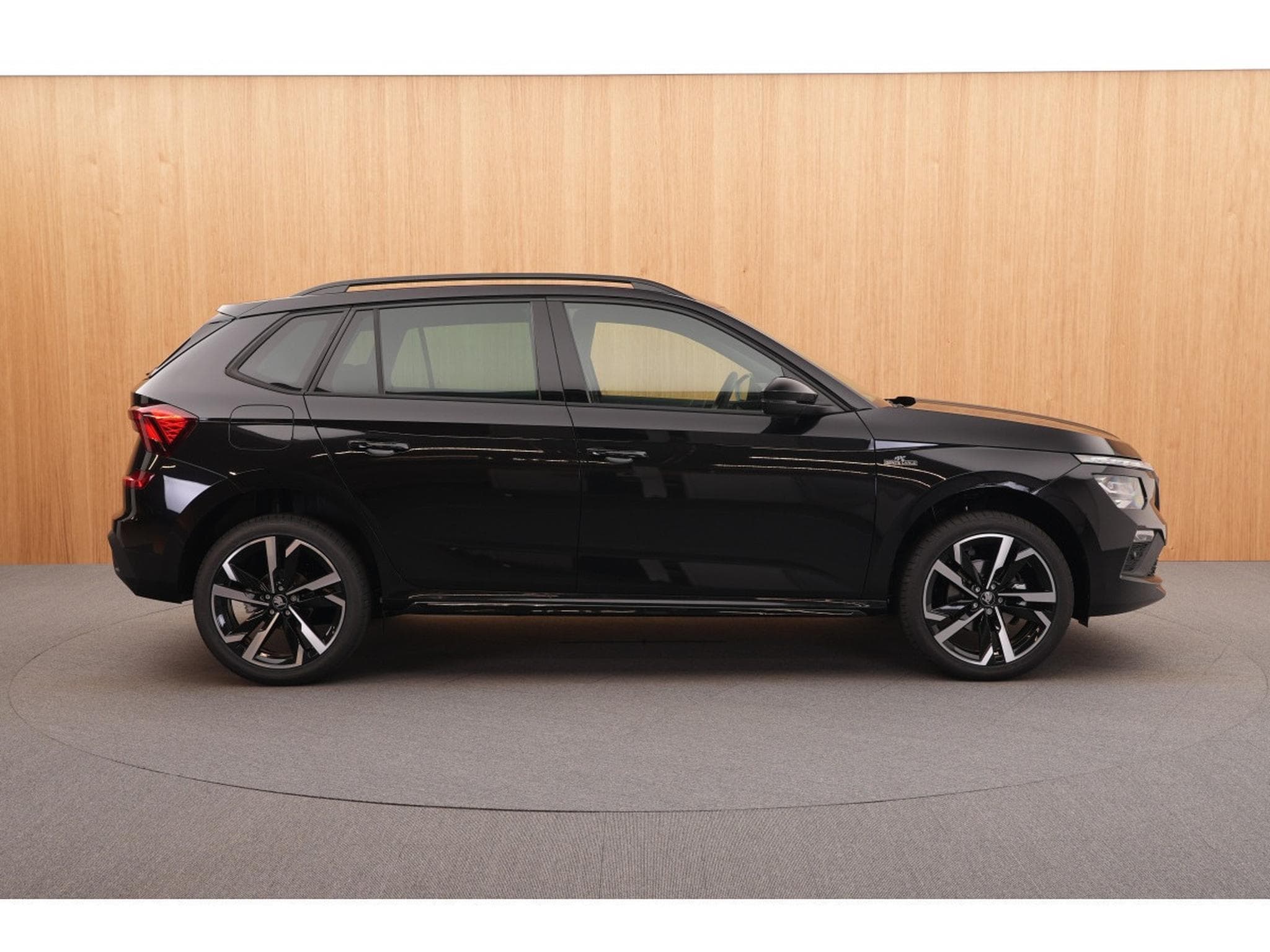 Skoda Kamiq Monte Carlo 1.5 TSI DSG7 110KW-150CV - Garantie 5 ans/100 00 (2026) - Photo 9