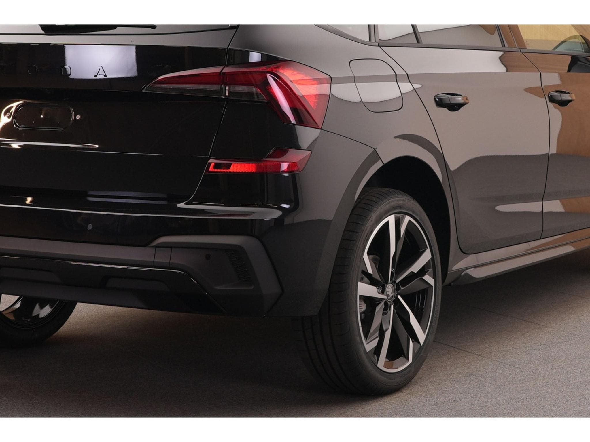 Skoda Kamiq Monte Carlo 1.5 TSI DSG7 110KW-150CV - Garantie 5 ans/100 00 (2026) - Photo 14
