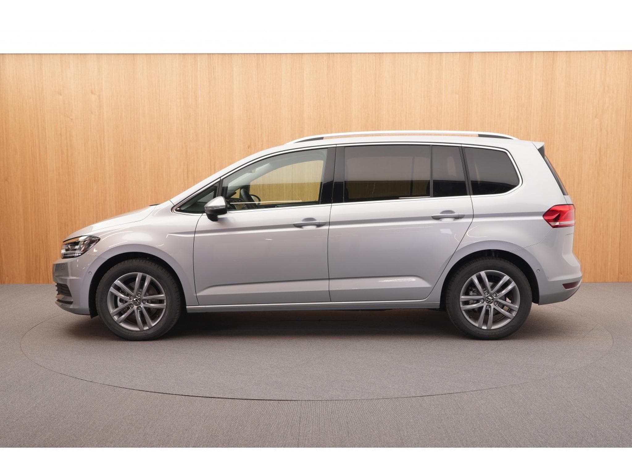 VW Touran Comfortline  2.0 TDI DSG7 110 kW-150CV - Garantie 3 ans/90 0 (2026) - Photo 2
