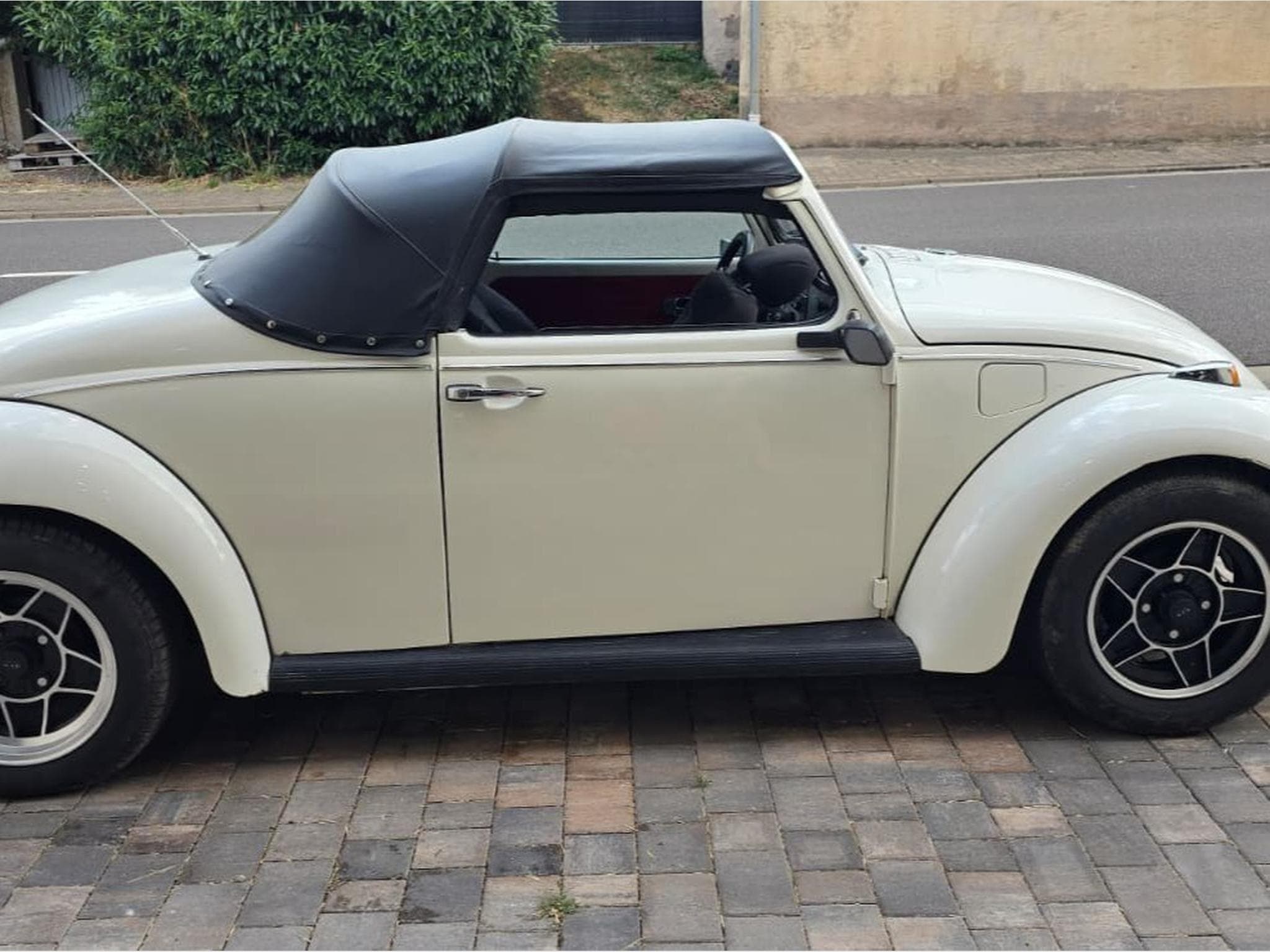VW Coccinelle Cabrio (1970) - Photo 3