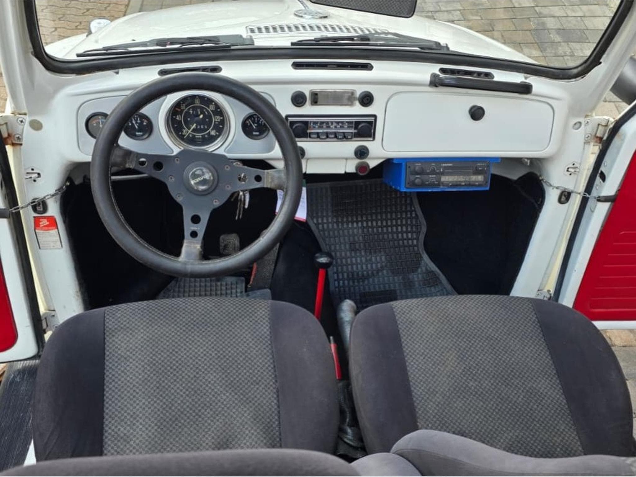 VW Coccinelle Cabrio (1970) - Photo 12