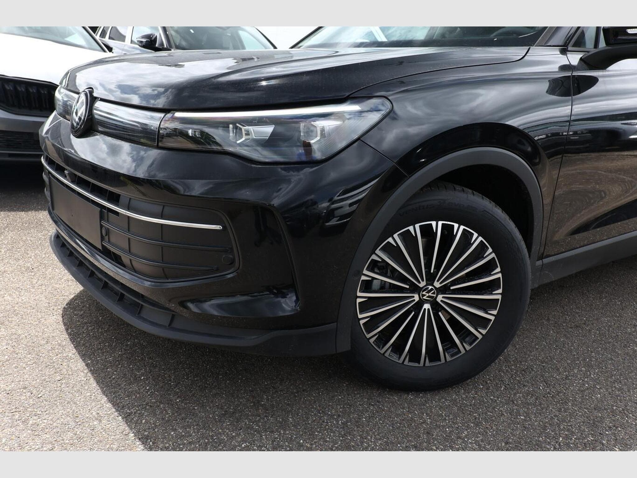 VW Tiguan DSG LED+ Pano (2026) - Photo 5