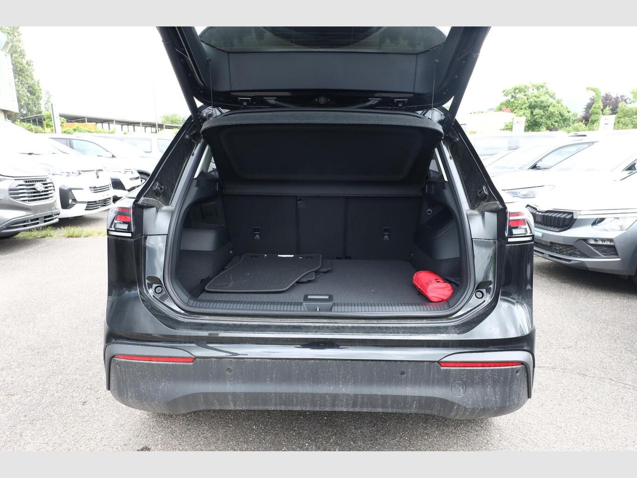 VW Tiguan DSG LED+ Pano (2026) - Photo 11
