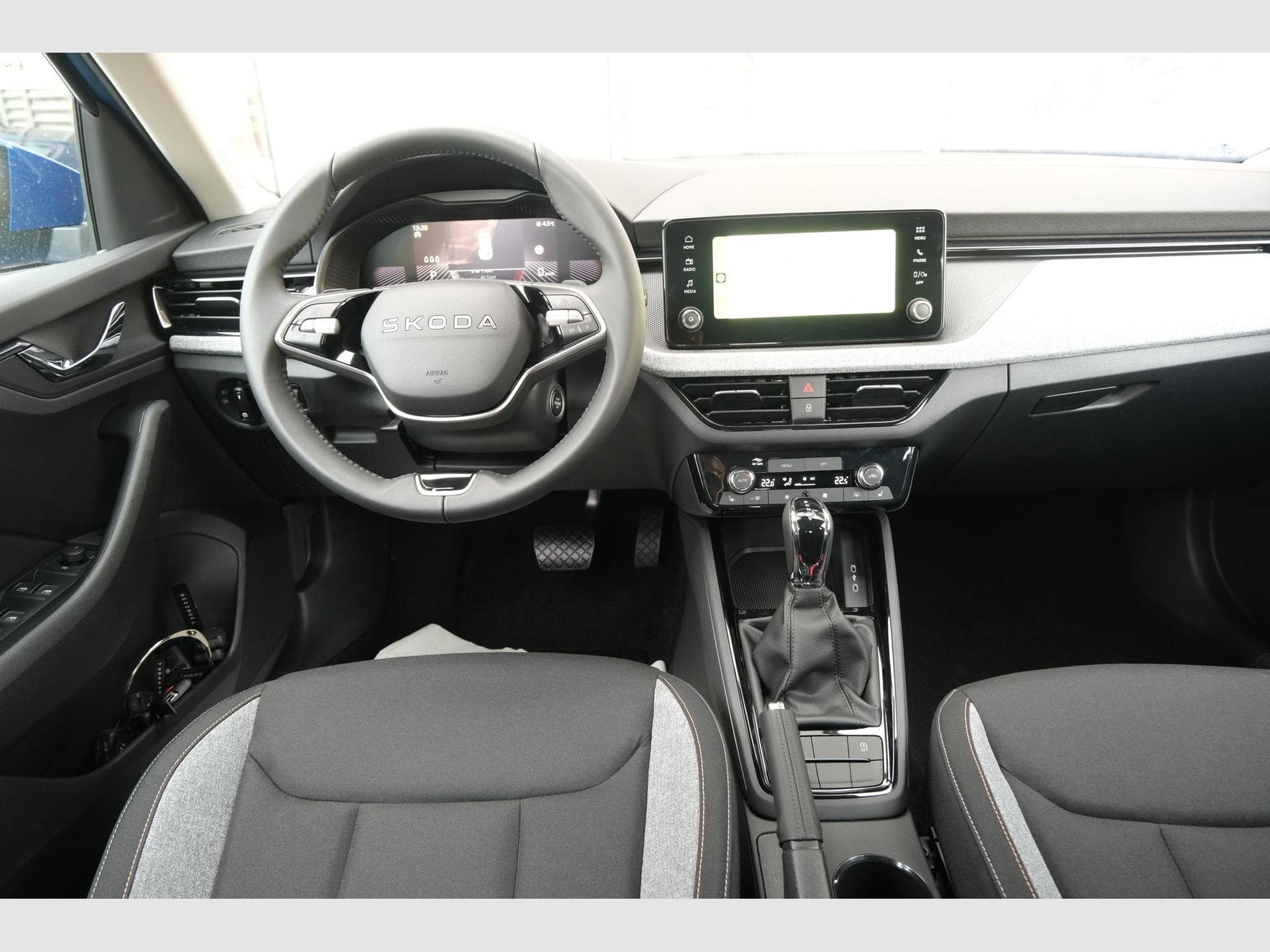 Skoda Kamiq 1.0 TSI DSG (2026) - Photo 11