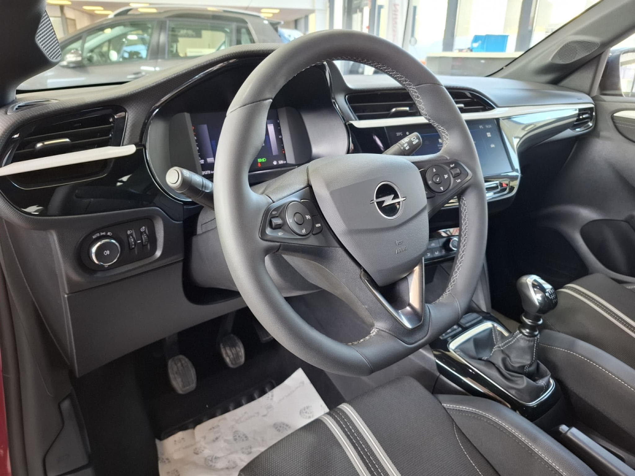 Opel Corsa 1.2 TURBO 101 GS, LED, VIRTUAL, KAMERA, CARPLAY,TEMPO, CUIR (2025) - Photo 9