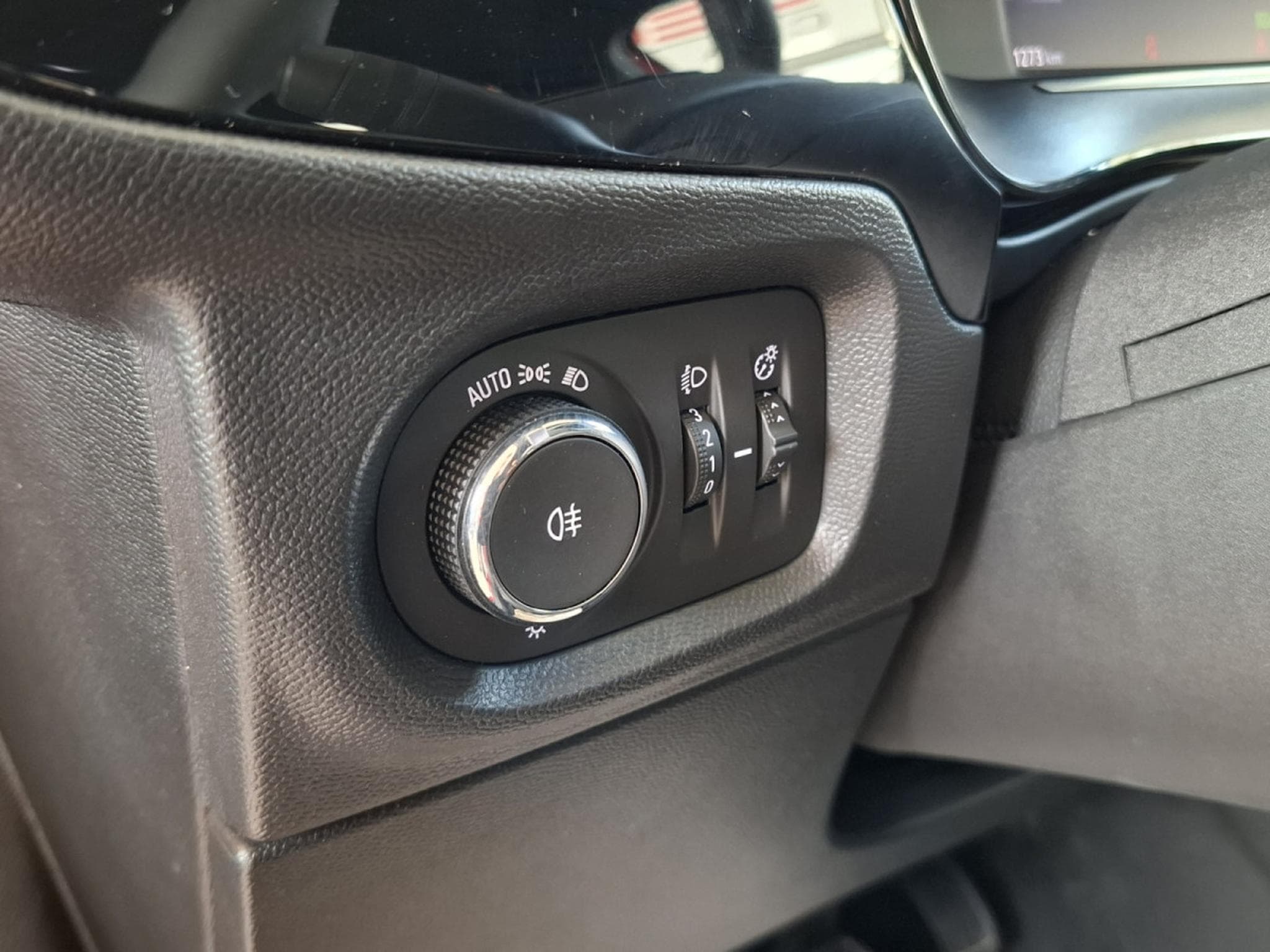 Opel Corsa 1.2 TURBO 101 GS, LED, VIRTUAL, KAMERA, CARPLAY,TEMPO, CUIR (2025) - Photo 15