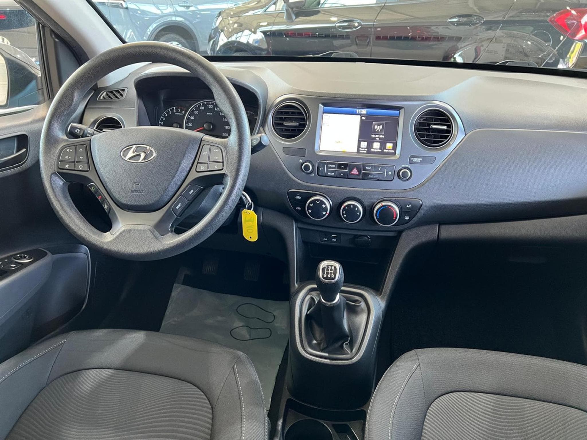 Hyundai i10 1.0  CLIMA, NAVI, BLUETOOTH, ALU, GARANTIE (2018) - Photo 5