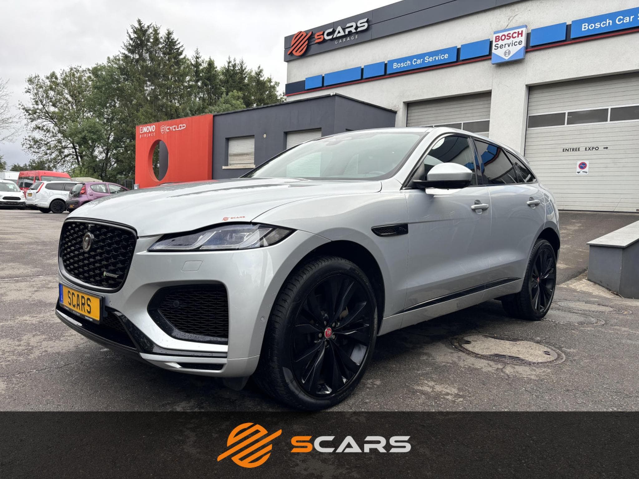 Jaguar F-Pace R DYNAMIC 400CV Pack Black (2021) - Photo 1