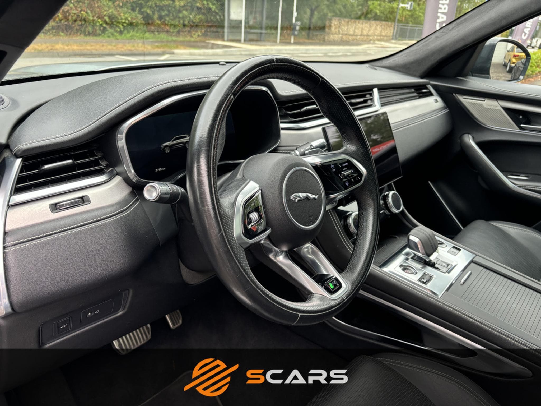 Jaguar F-Pace R DYNAMIC 400CV Pack Black (2021) - Photo 7