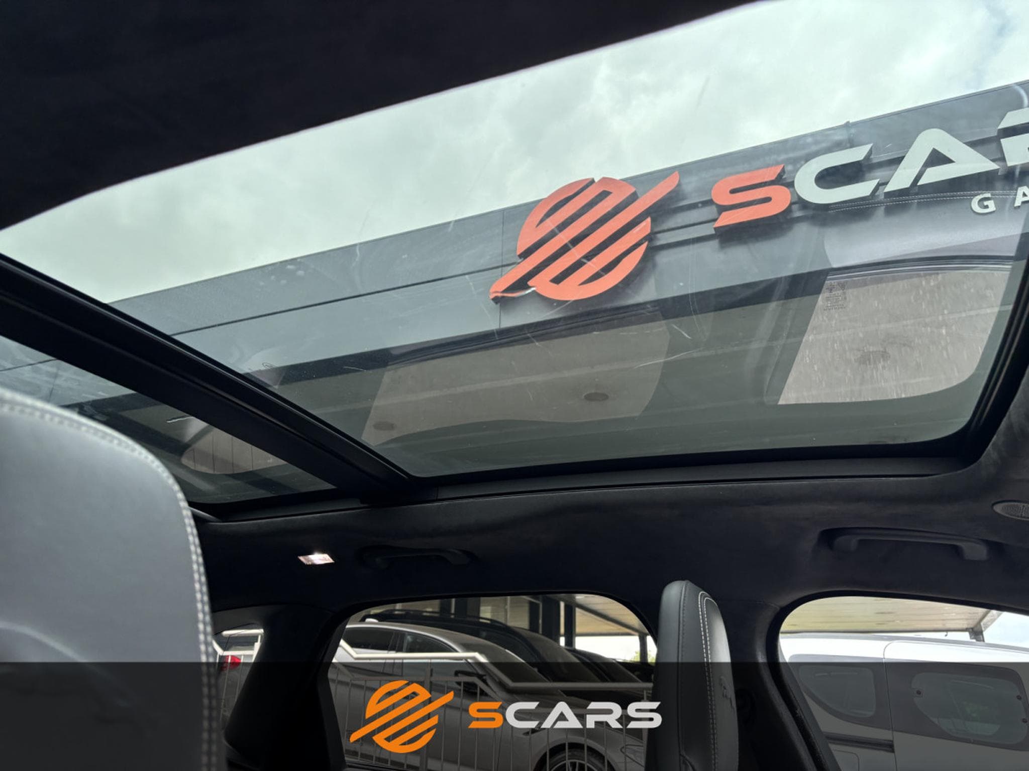 Jaguar F-Pace R DYNAMIC 400CV Pack Black (2021) - Photo 17