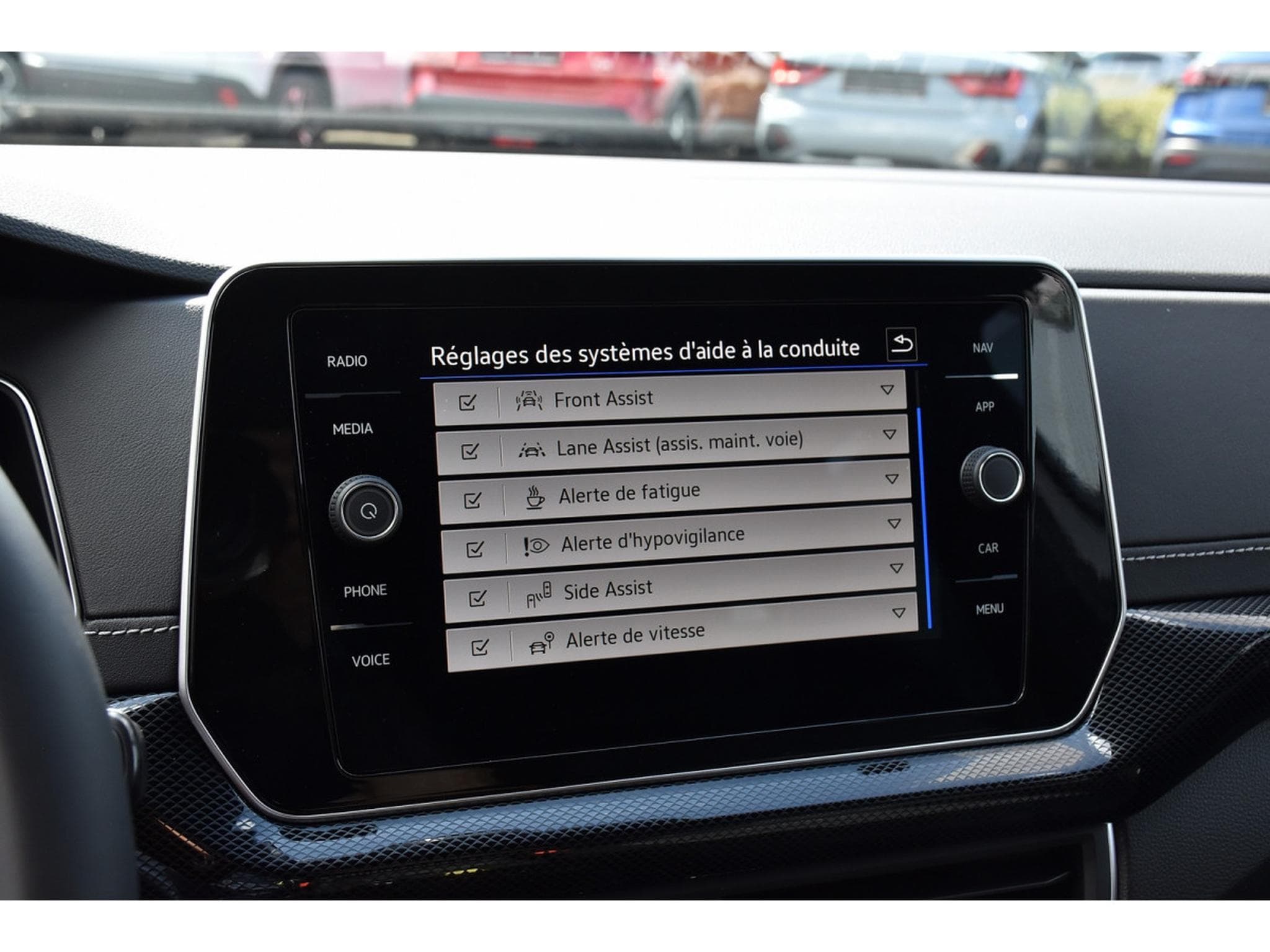 VW T-Cross 1.0 TSI 115 DSG R-Line BLACK STYLE MATRIX CAM KEYLESS NEUF (2026) - Photo 14