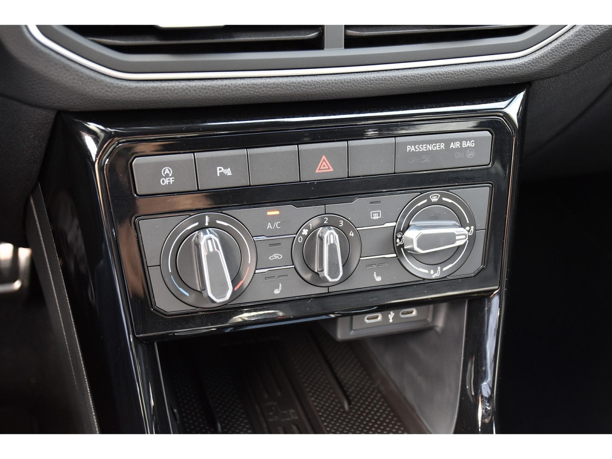 VW T-Cross 1.0 TSI 115 DSG R-Line BLACK STYLE MATRIX CAM KEYLESS NEUF (2026) - Photo 21