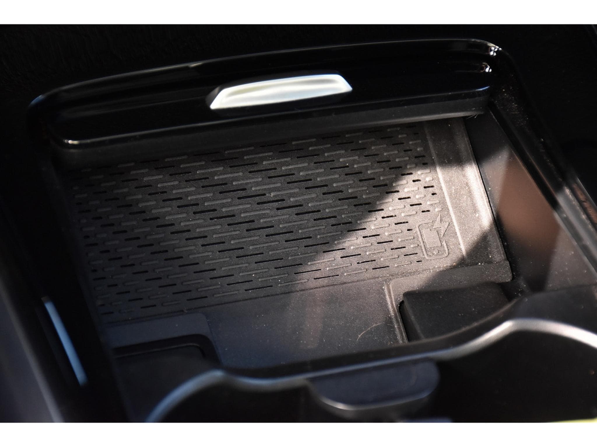 Mercedes GLA 200 Progressive 7G-Tronic PANO GPS CAM LANE (2020) - Photo 19