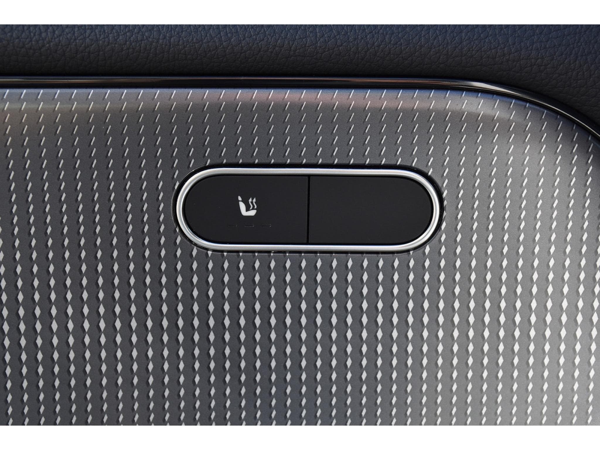 Mercedes GLA 200 Progressive 7G-Tronic PANO GPS CAM LANE (2020) - Photo 21