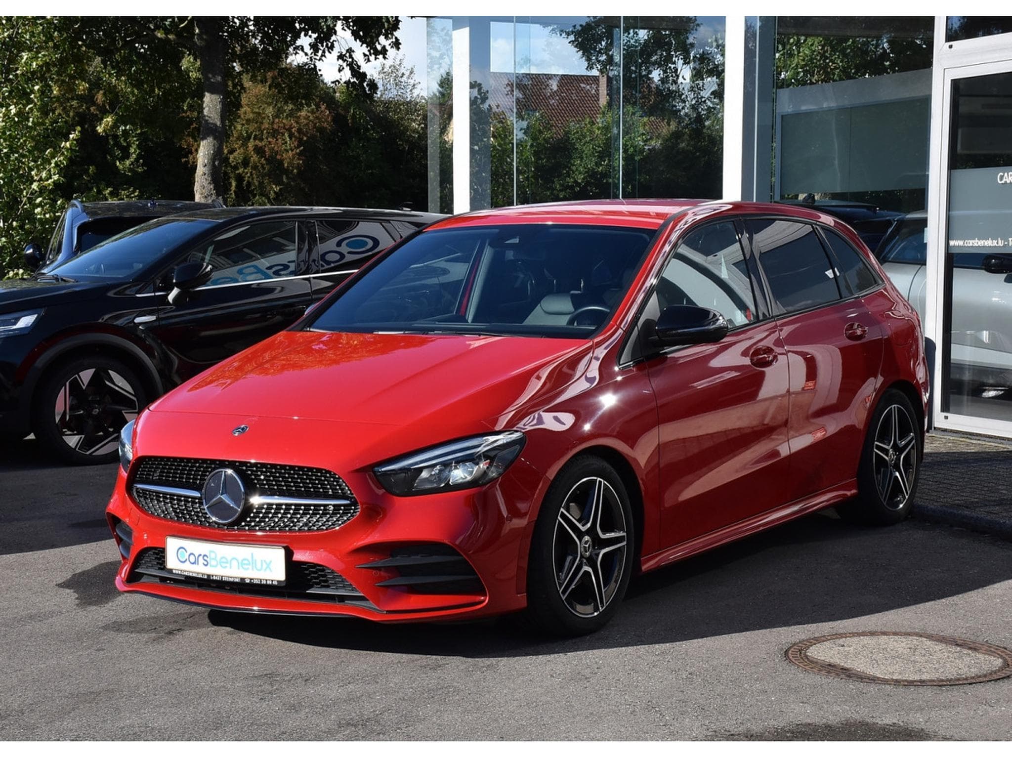Mercedes B 180 AMG Line 7G-Tronic CUIR GPS LANE CAM CARNET (2020) - Photo 2