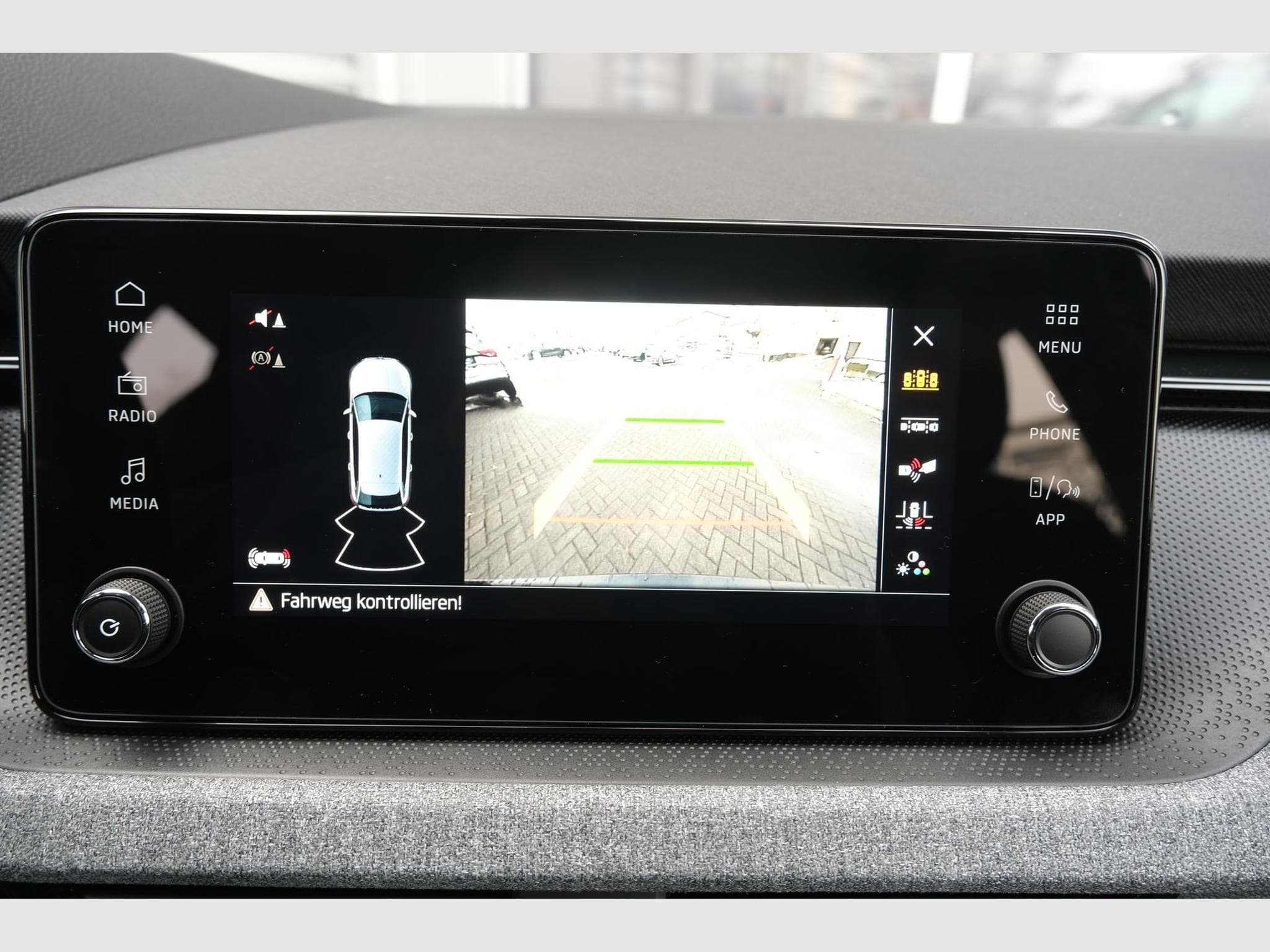 Skoda Scala 1.0 TSI Selection (2025) - Photo 15