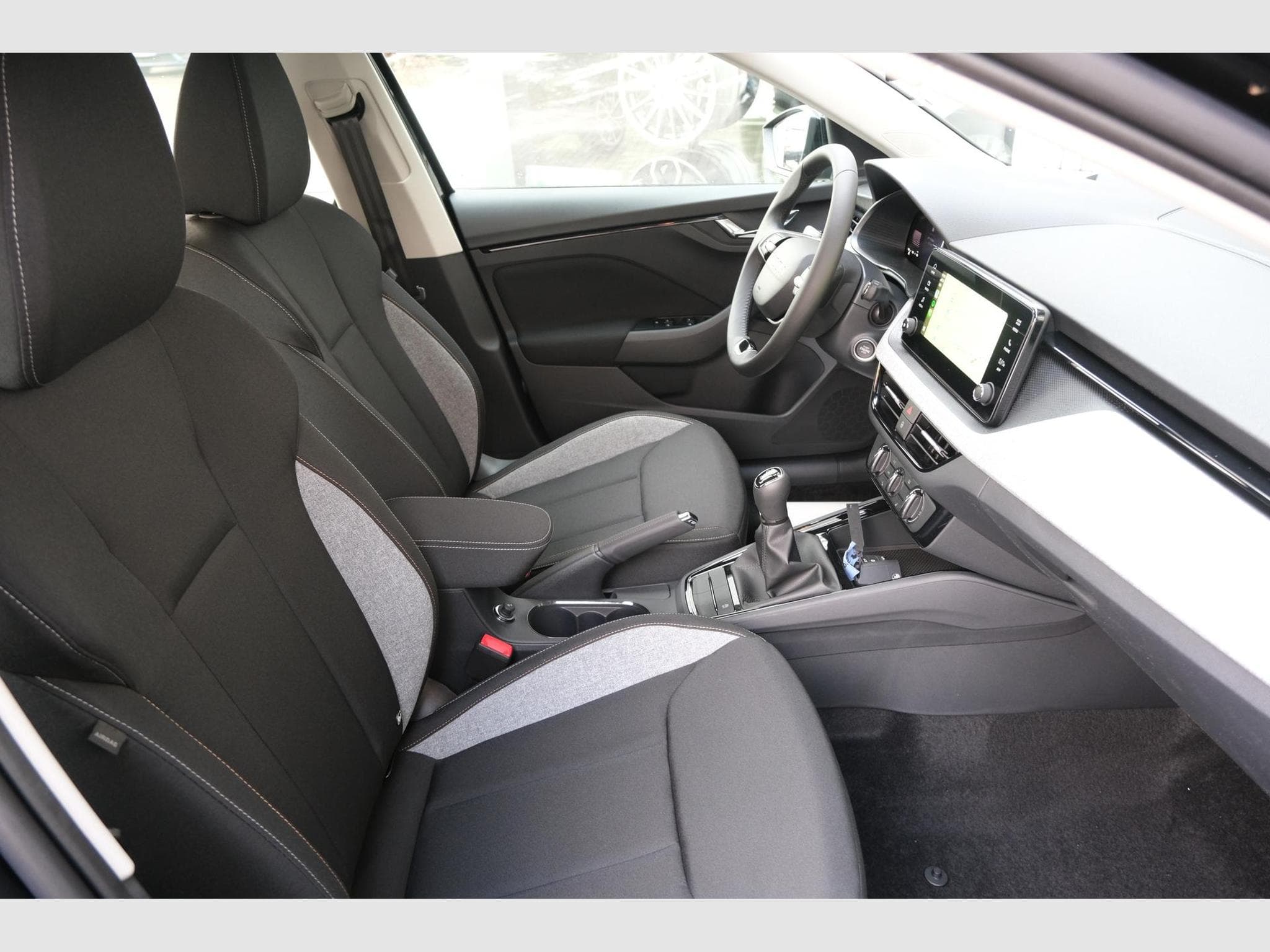 Skoda Scala 1.0 TSI Selection (2025) - Photo 7