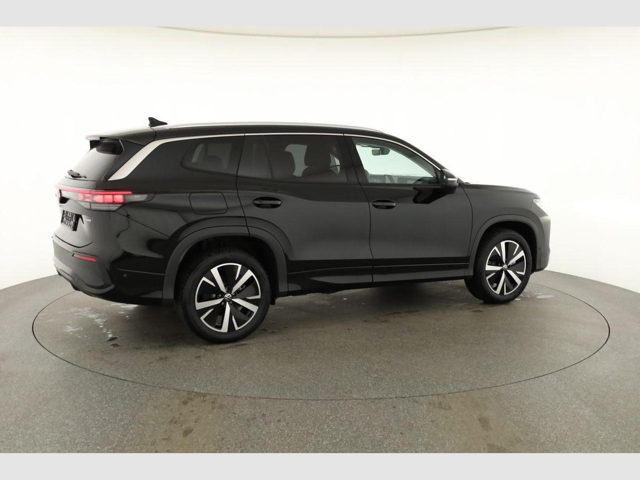 VW Tayron 1.5 TSI eHybrid 150 kW Life (2025) - Photo 21