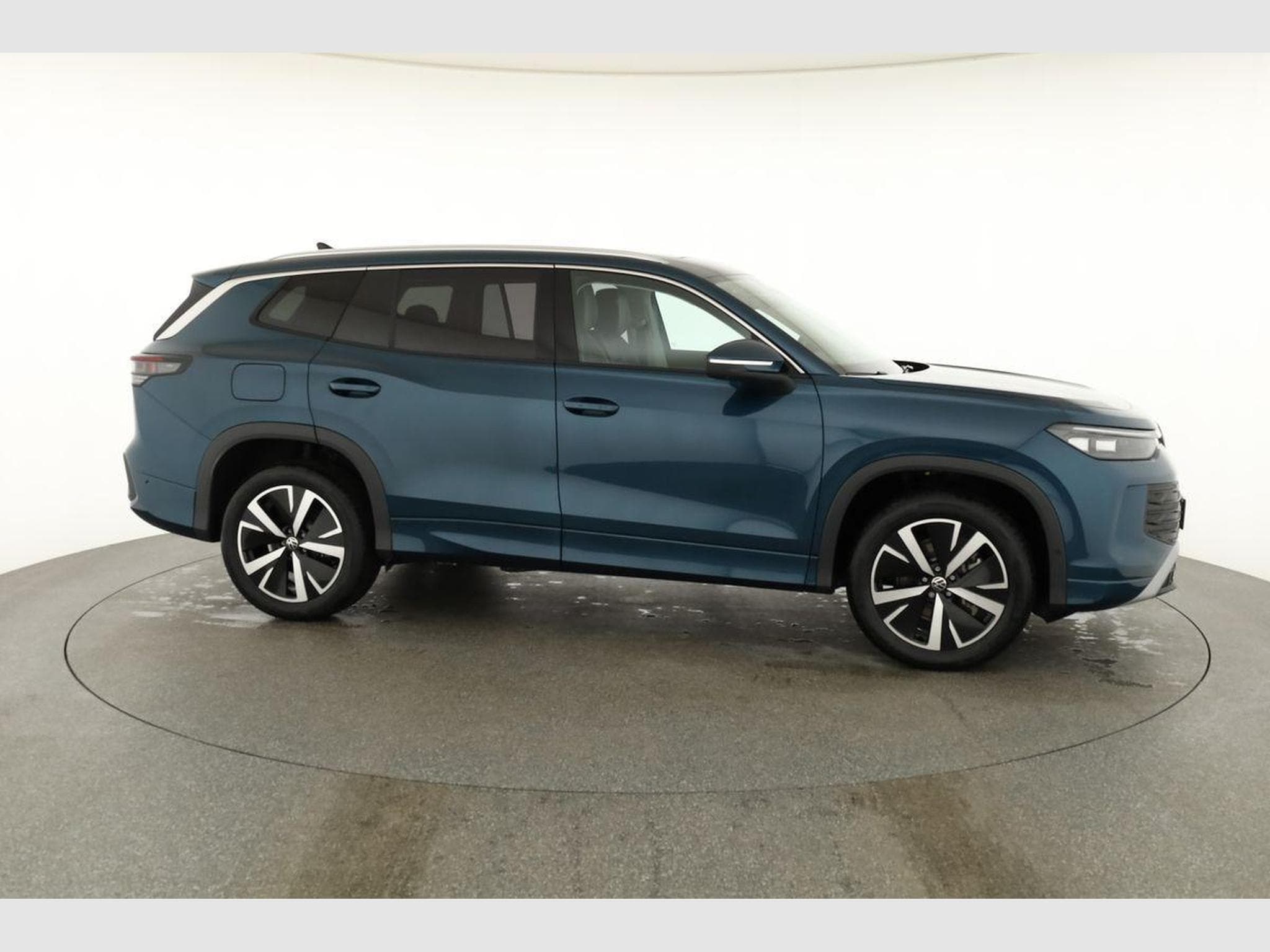 VW Tayron 1.5 TSI eHybrid 150 kW Life (2025) - Photo 25