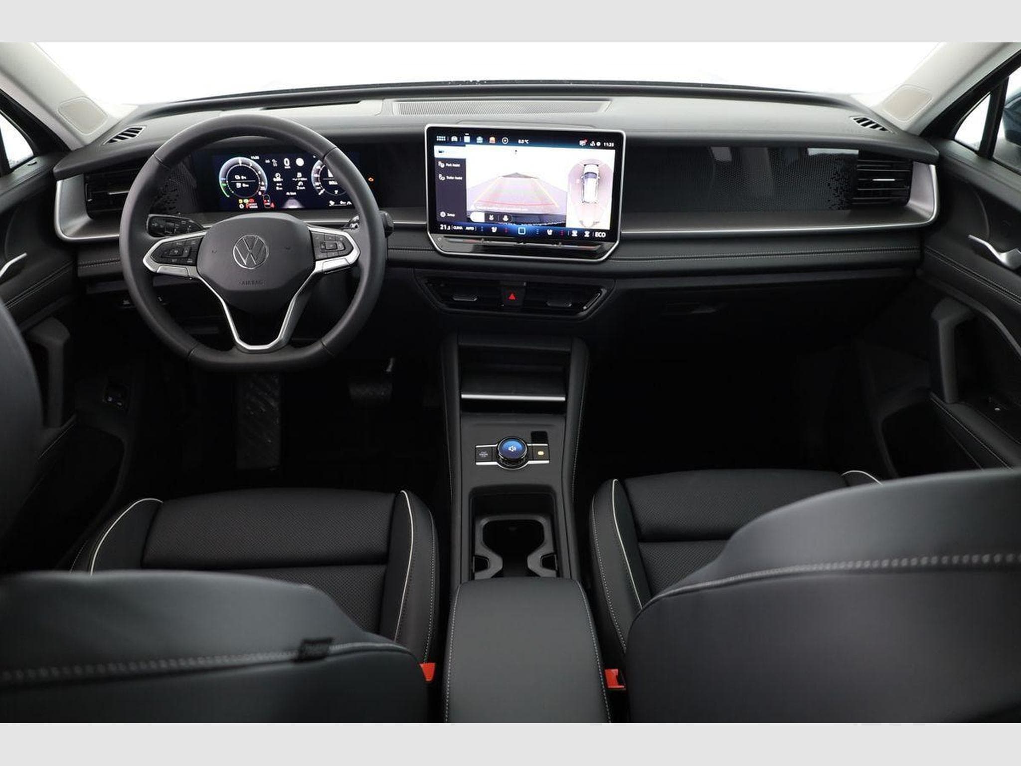 VW Tayron 1.5 TSI eHybrid 150 kW Life (2025) - Photo 4