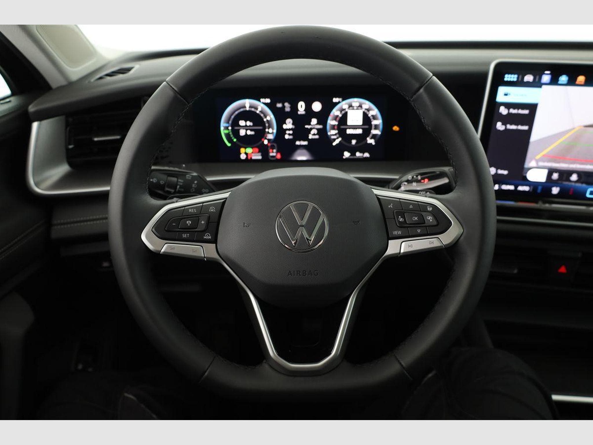 VW Tayron 1.5 TSI eHybrid 150 kW Life (2025) - Photo 6