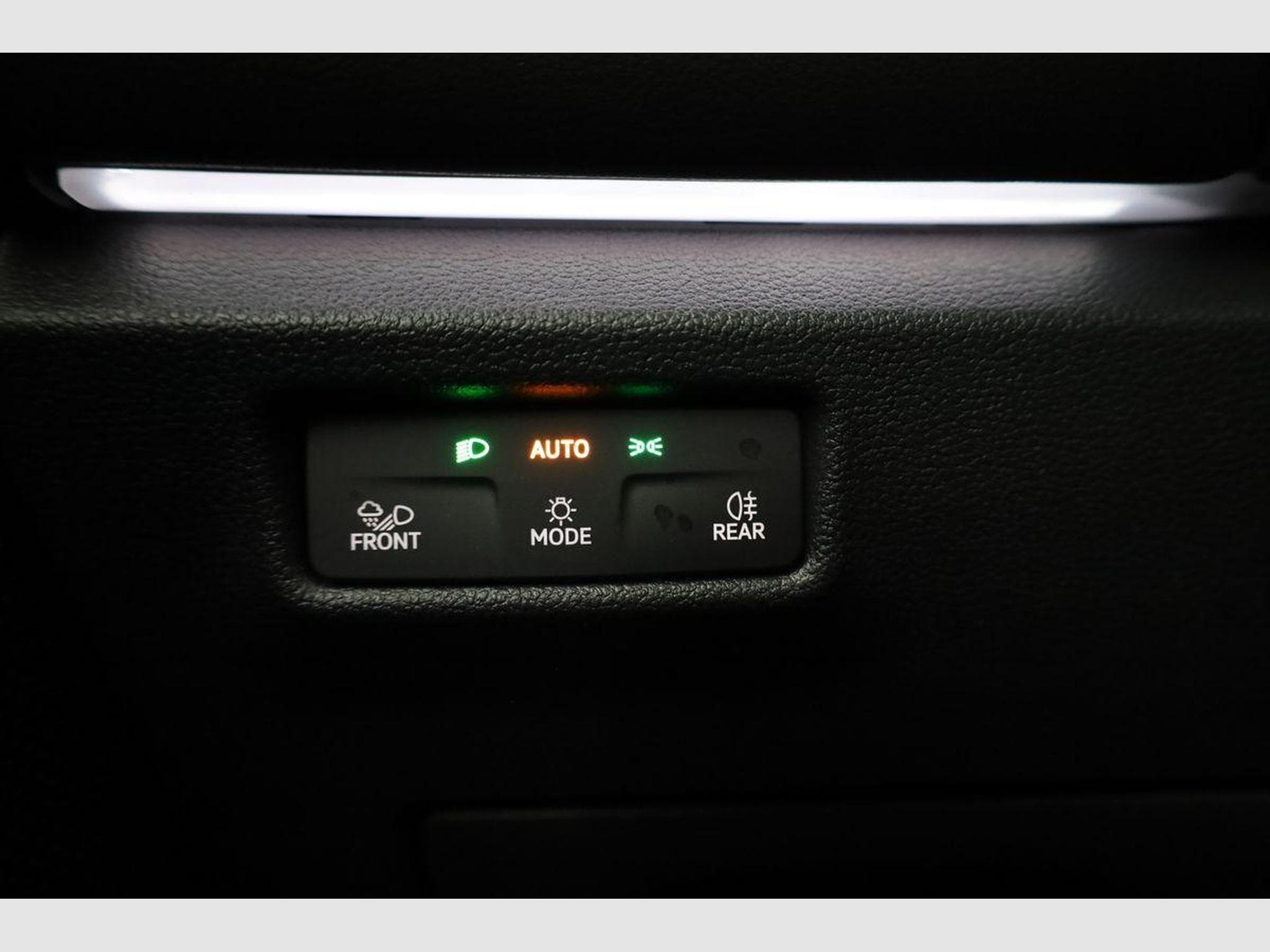 VW Tayron 1.5 TSI eHybrid 150 kW Life (2025) - Photo 7