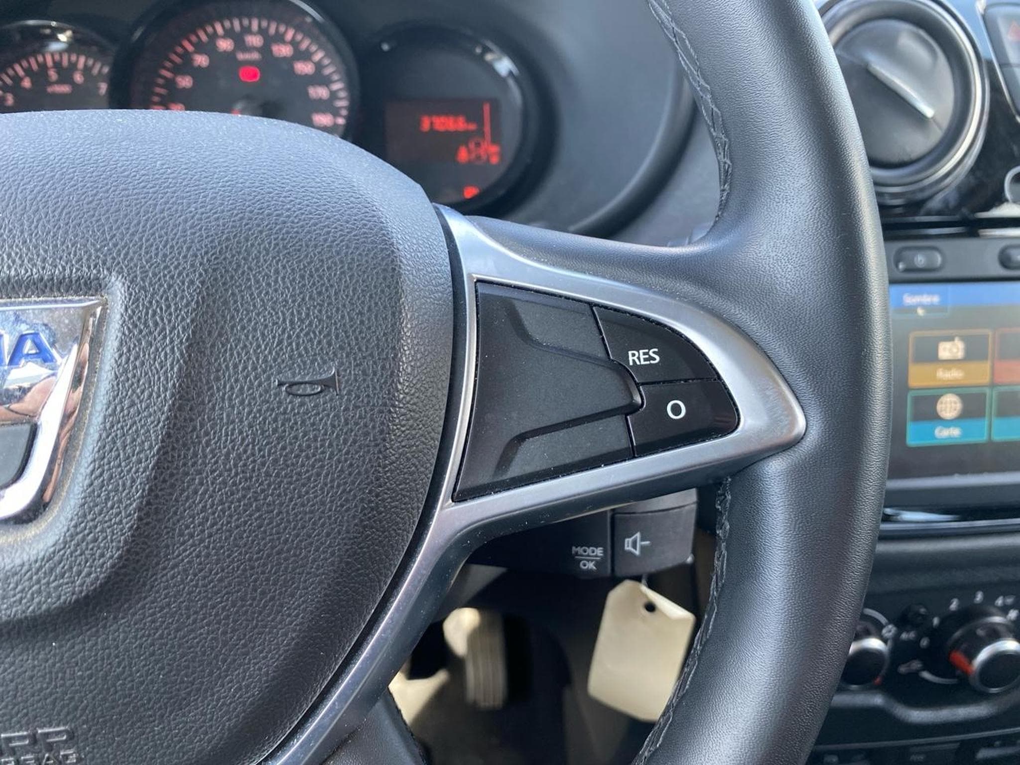 Dacia LODGY 1.3 TCE 130 FAP STEPWAY 7 PLACES (2021) - Foto 20