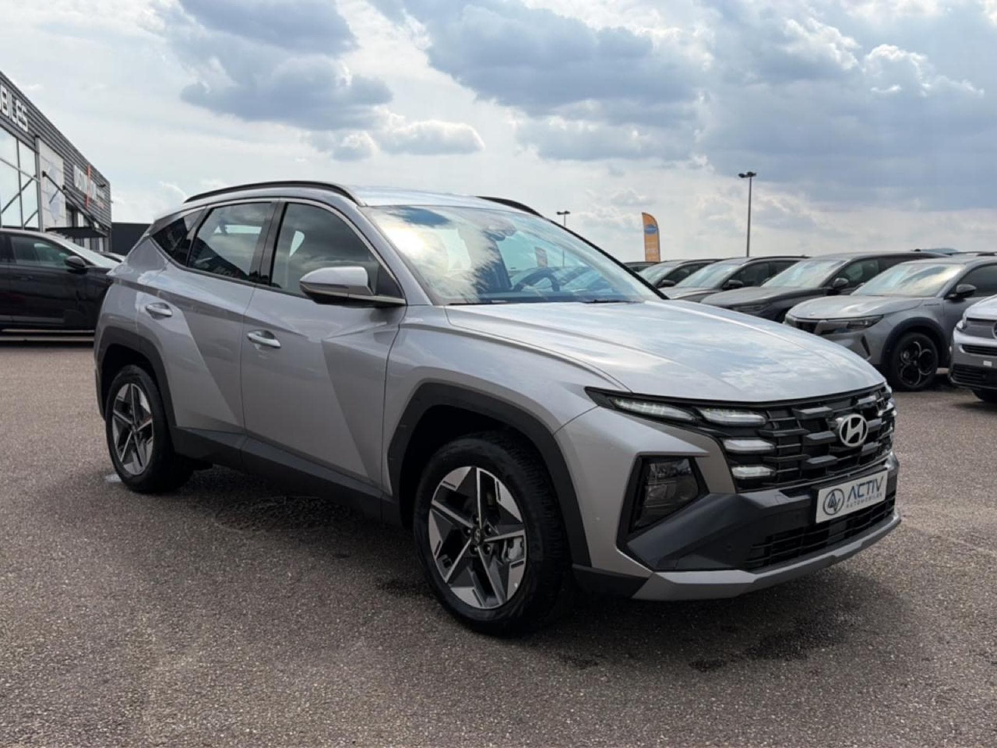Hyundai TUCSON 1.6 T-GDI 239 HYBRID CREATIVE (2026) - Foto 3