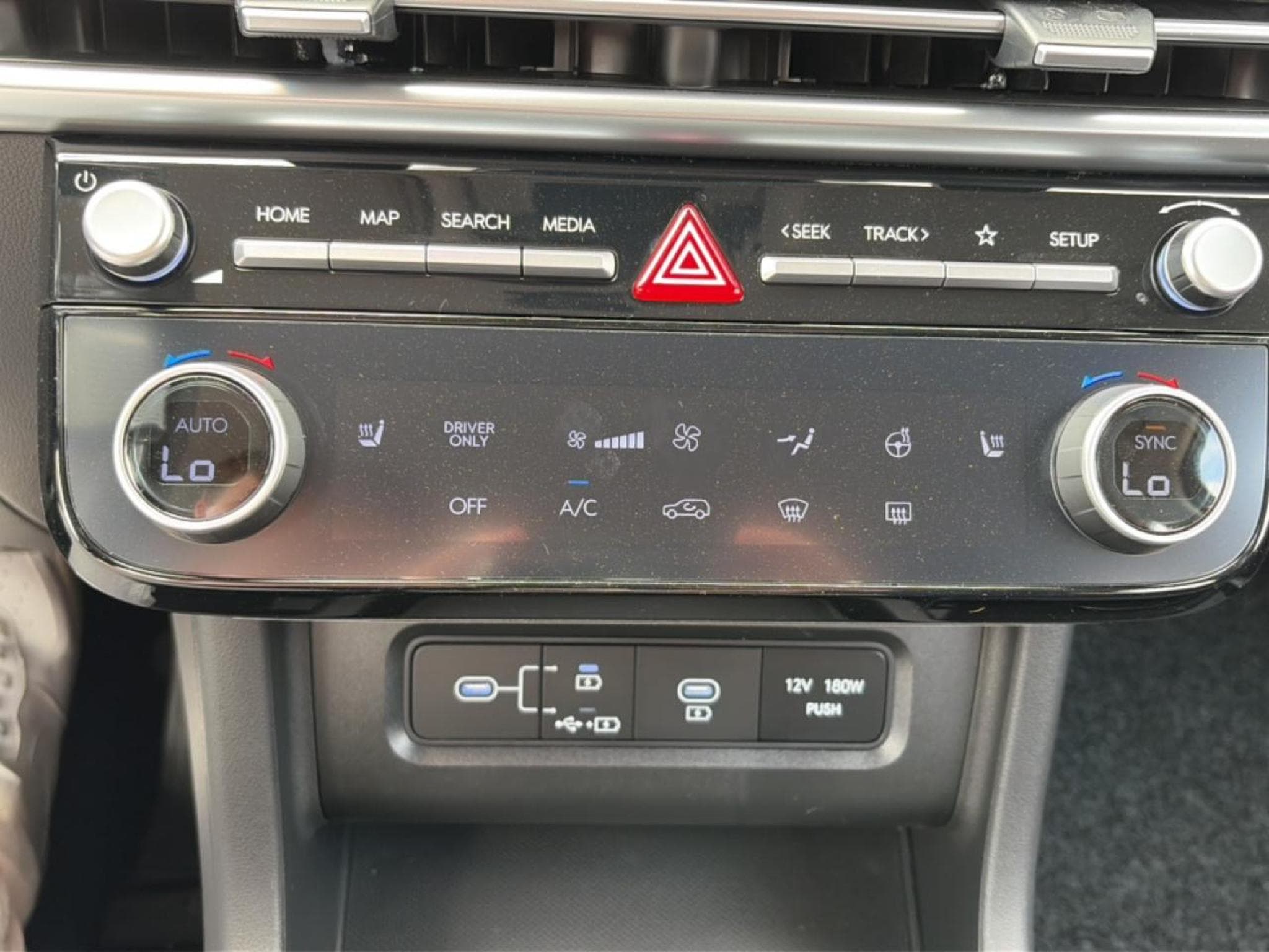Hyundai TUCSON 1.6 T-GDI 239 HYBRID CREATIVE (2026) - Foto 20
