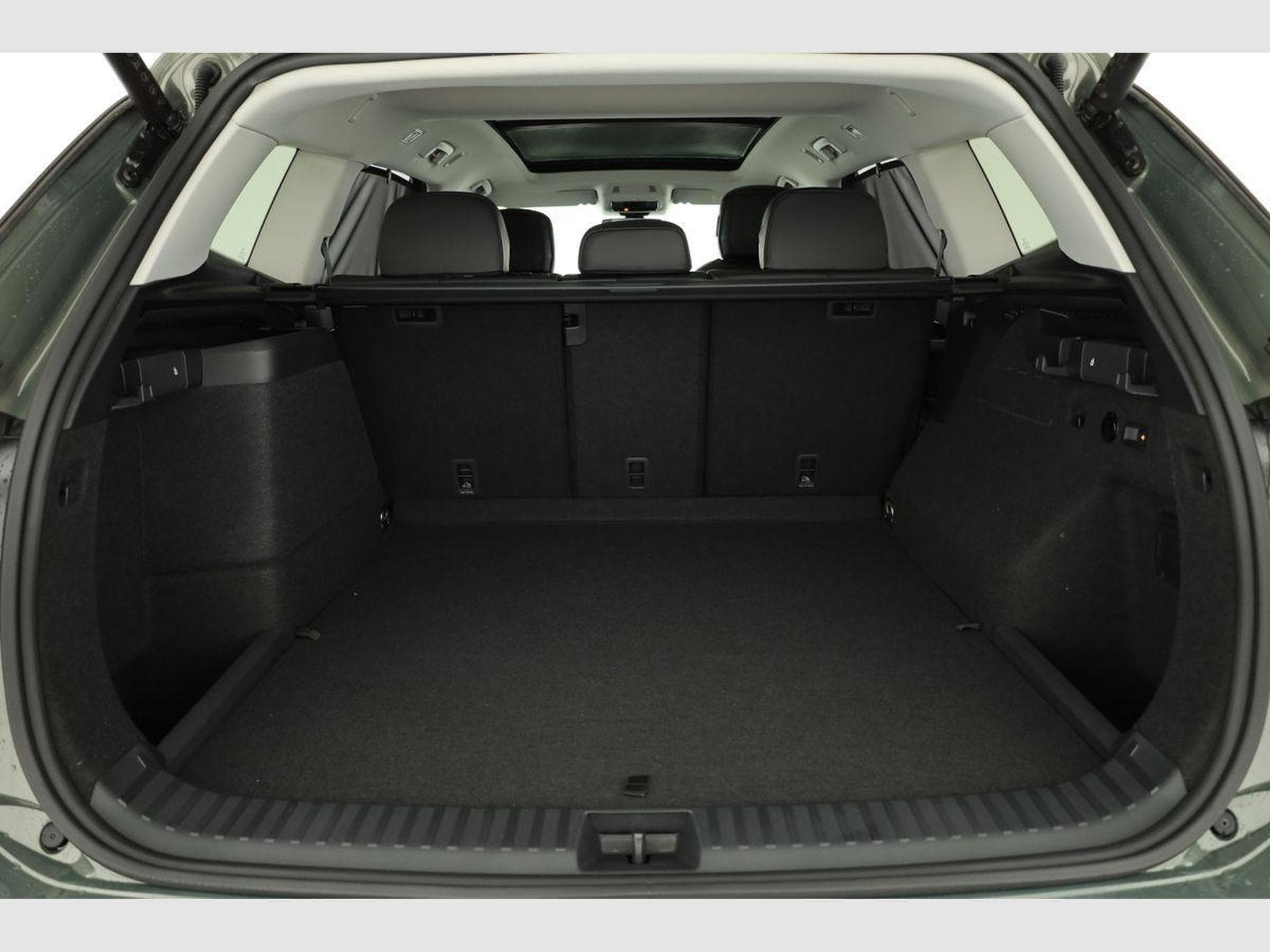 VW Tayron 1.5 TSI eHybrid 150 kW Life (2025) - Photo 12