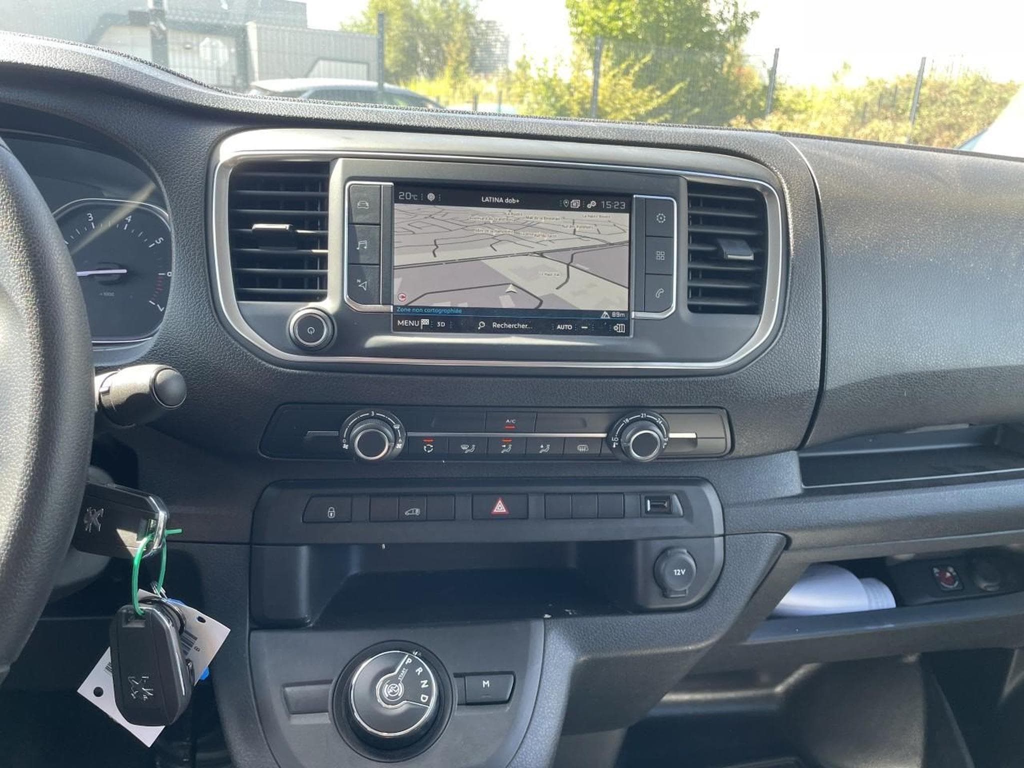 Peugeot EXPERT FG M 2.0 BLUEHDI 180 PACK PREMIUM CONNECT EAT8 (2024) - Foto 15