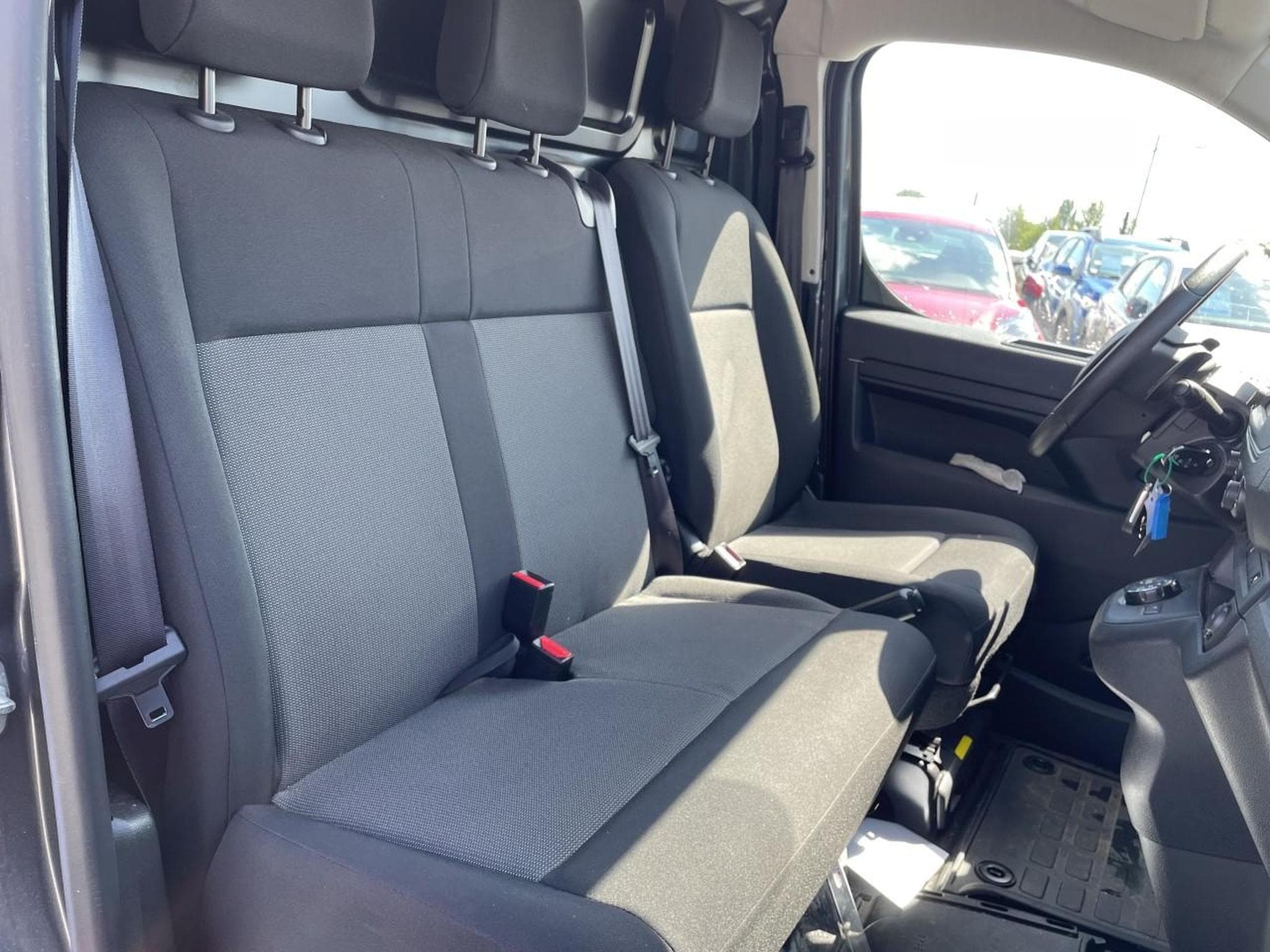 Peugeot EXPERT FG M 2.0 BLUEHDI 180 PACK PREMIUM CONNECT EAT8 (2024) - Foto 13