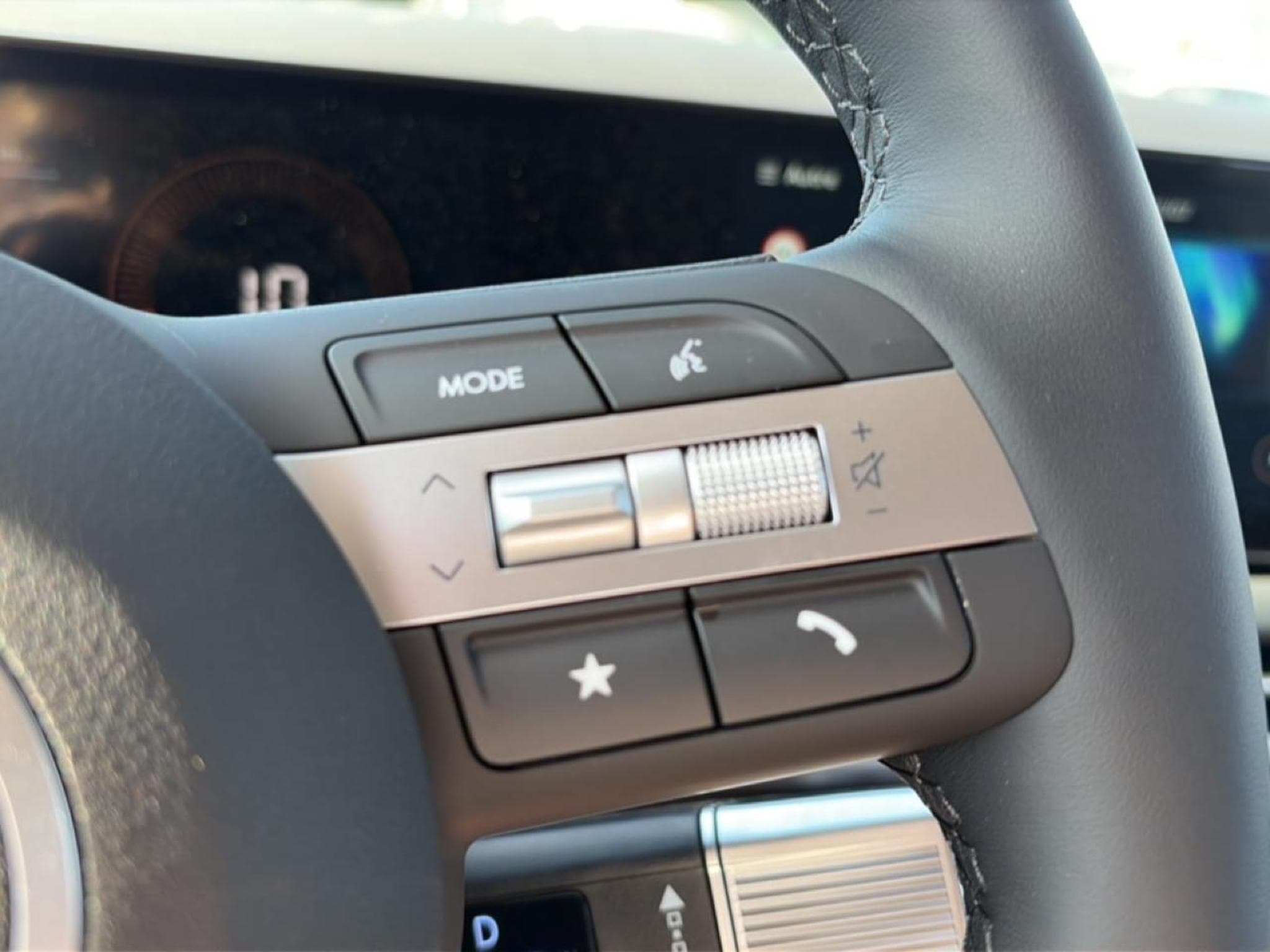 Hyundai TUCSON 1.6 T-GDI 239 HYBRID CREATIVE (2026) - Foto 17