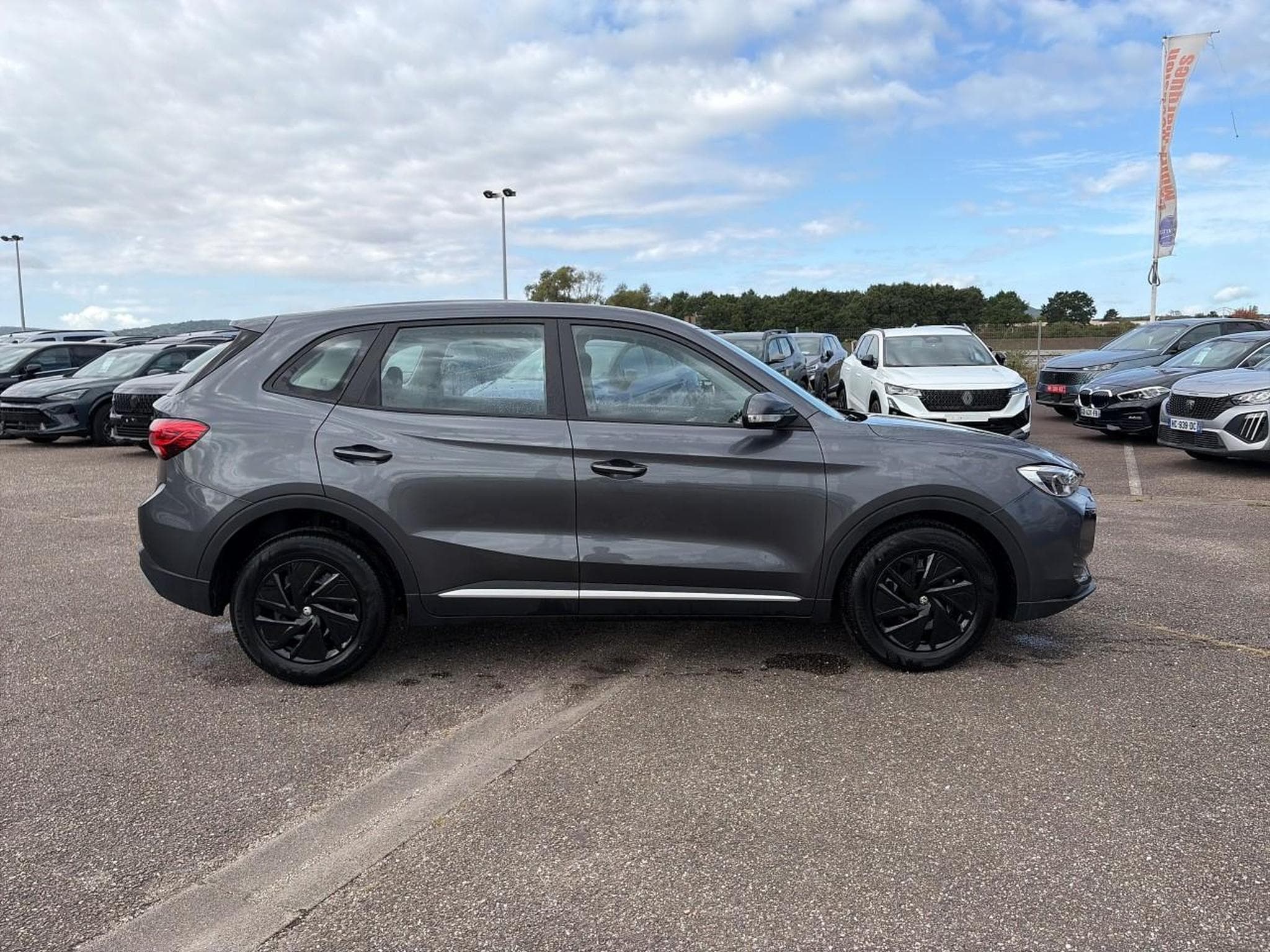 MG ZS 1.5 HYBRID+ 197 STANDARD (2026) - Foto 4