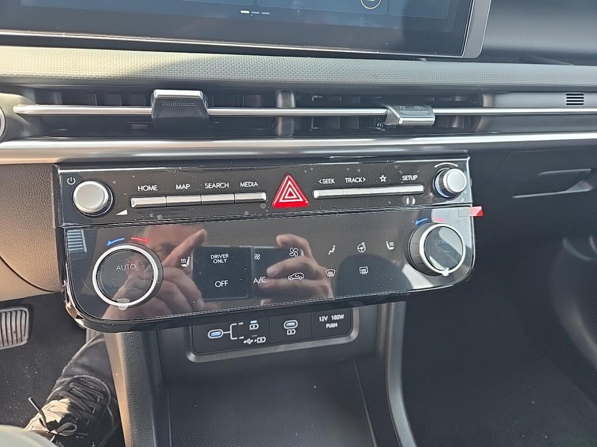 Hyundai TUCSON 1.6 T-GDI 239 HYBRID CREATIVE (2026) - Foto 19
