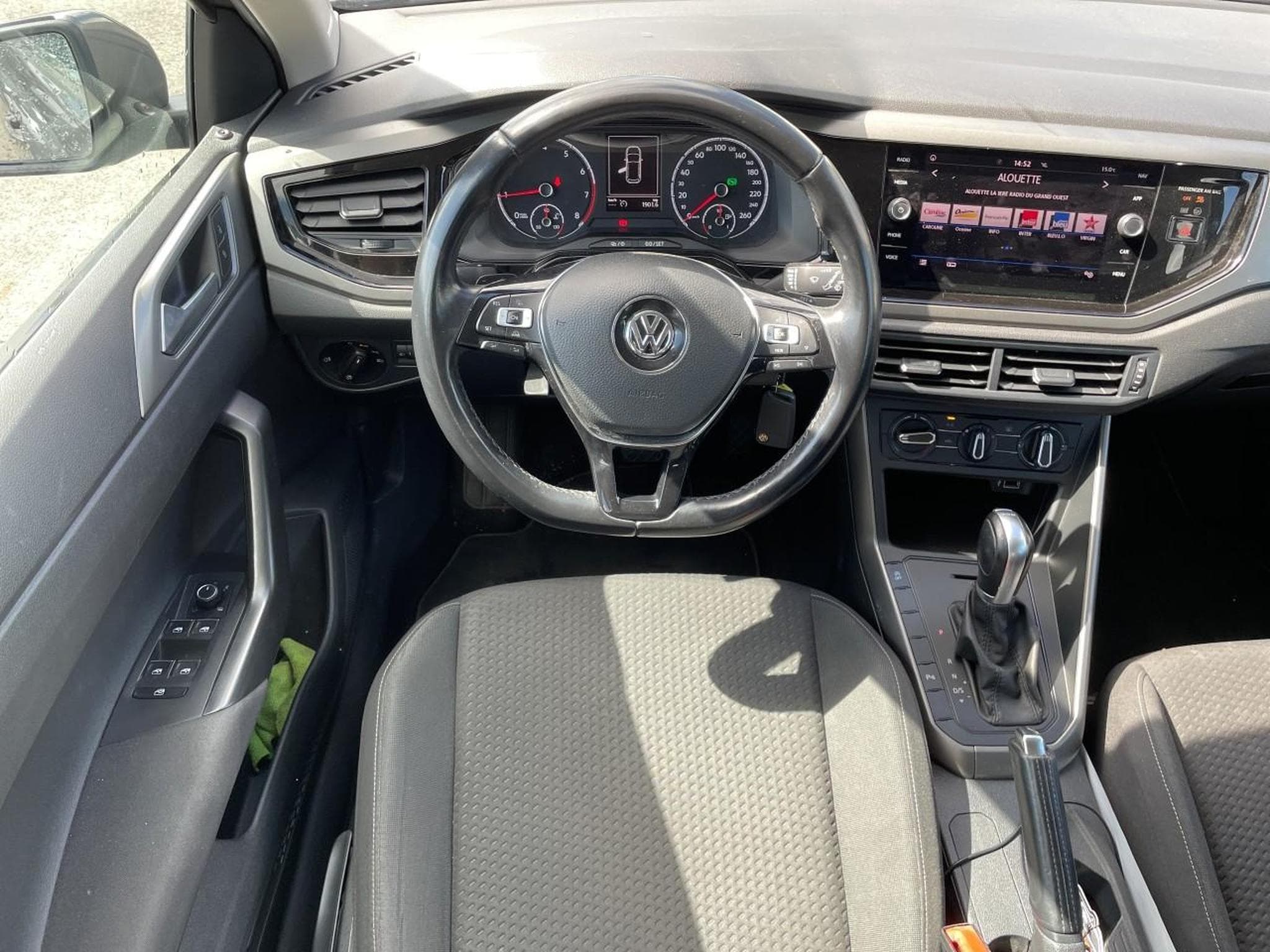 VW POLO 1.0 TSI 95 CONFORTLINE DSG7 (2018) - Foto 10