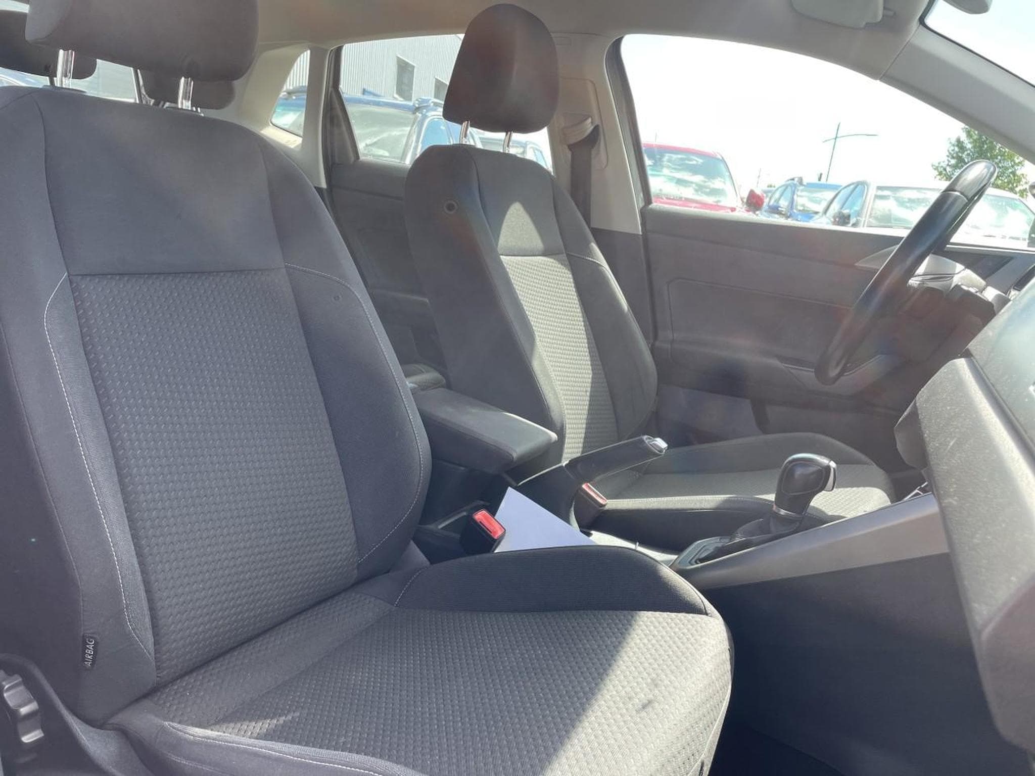 VW POLO 1.0 TSI 95 CONFORTLINE DSG7 (2018) - Foto 14
